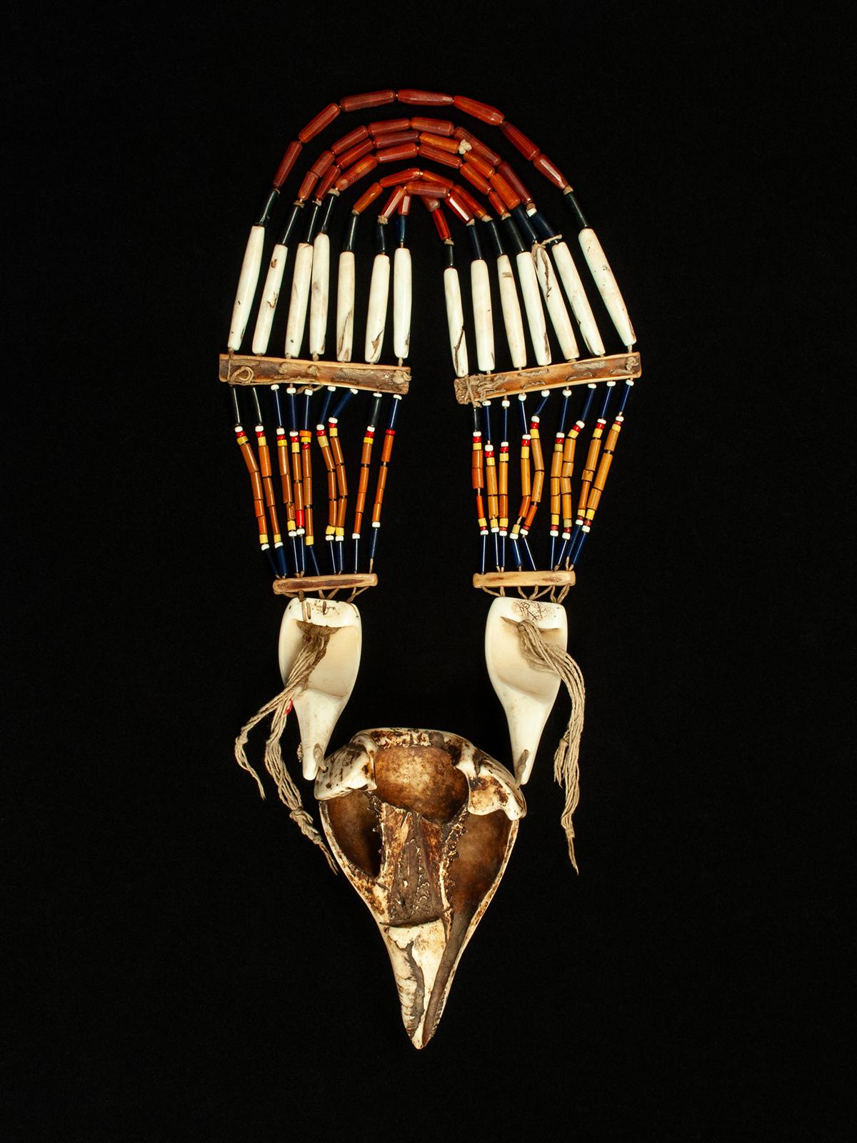Collana della fine del XIX - inizio del XX secolo, popolo Angami, Nagaland, India In condizioni buone in vendita a Point Richmond, CA