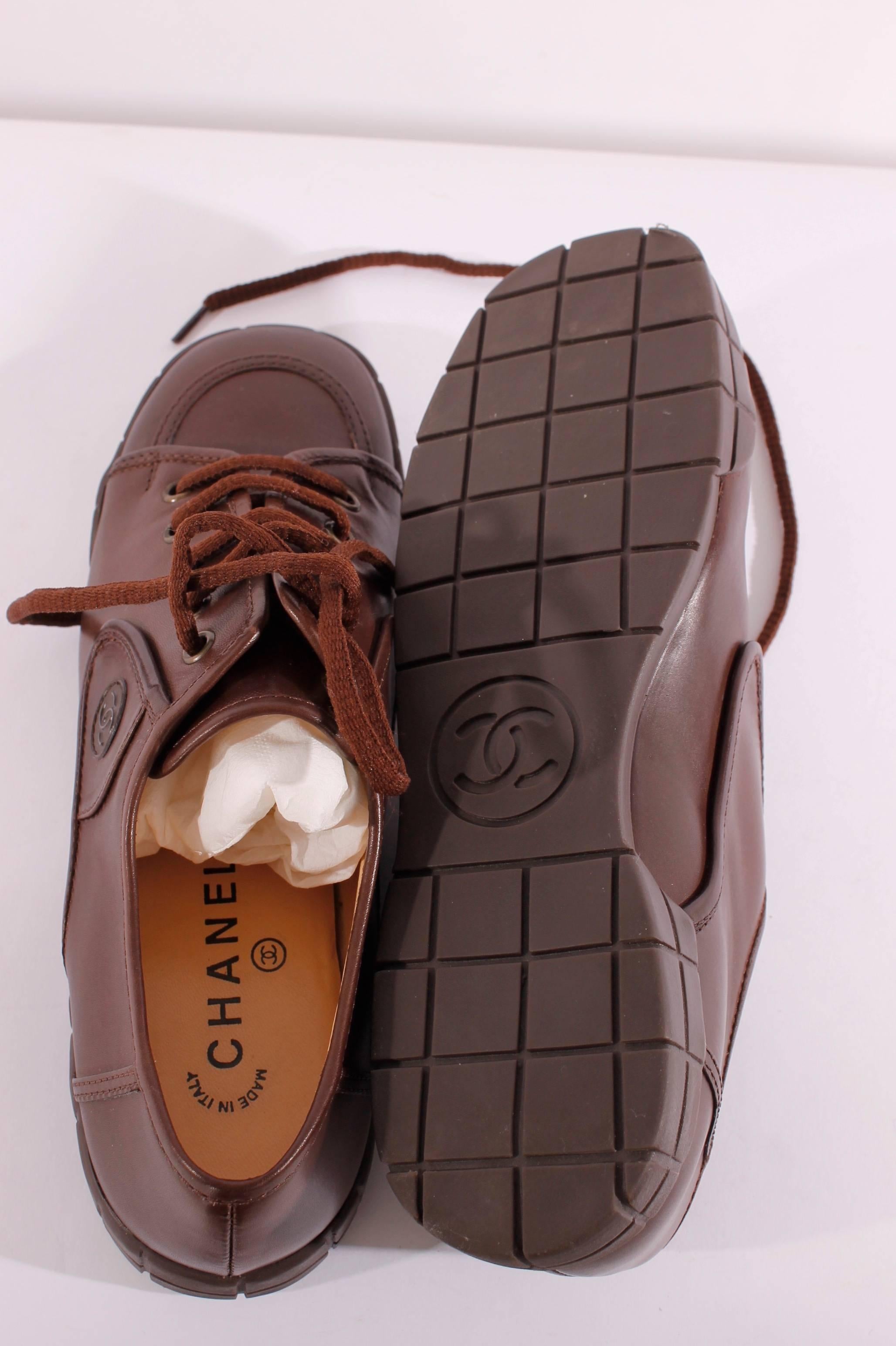 Chanel leather shoes - brown In New Condition In Baarn, NL