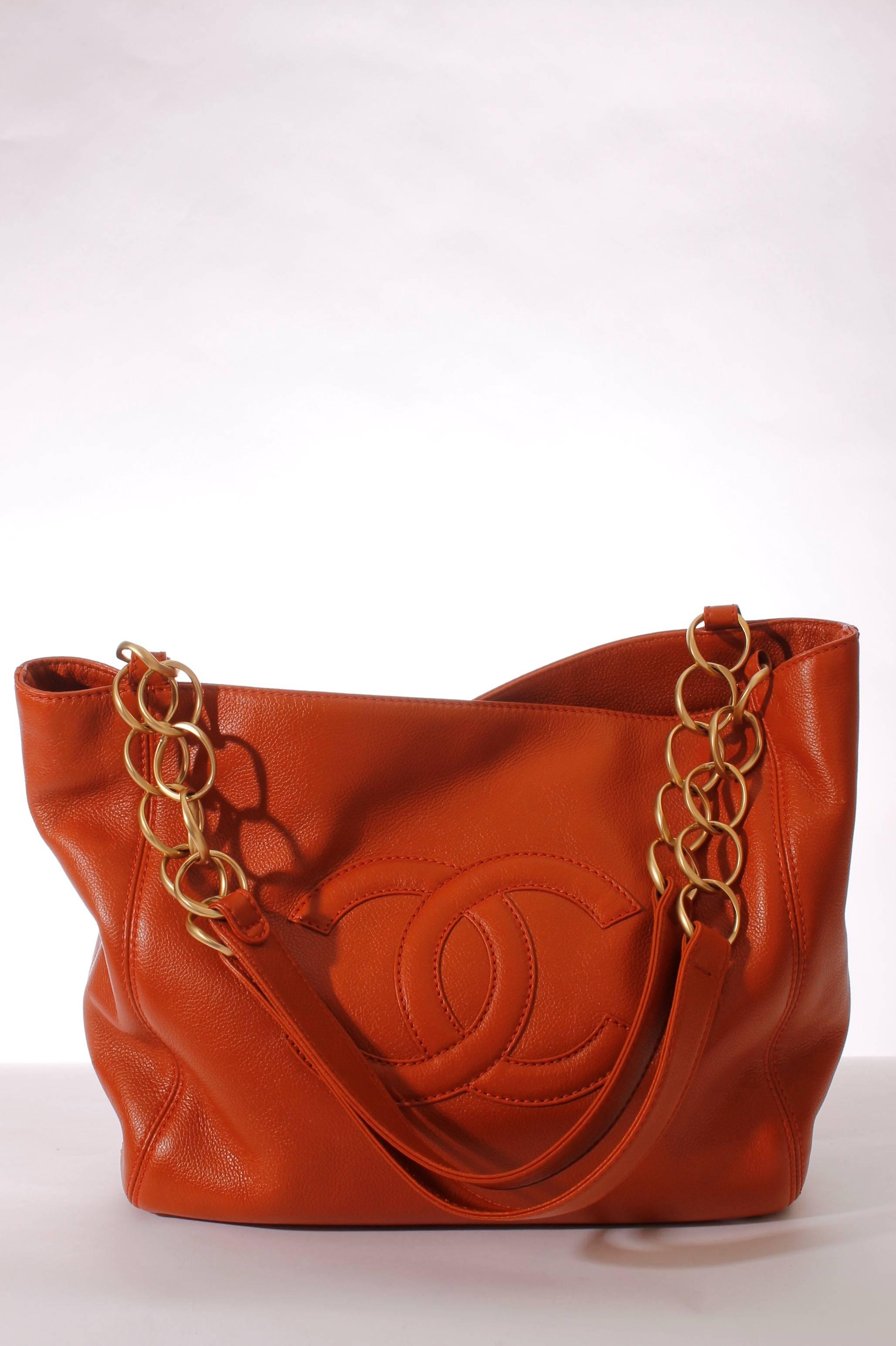 Chanel Shopper Tote Bag - orange leather In Excellent Condition For Sale In Baarn, NL