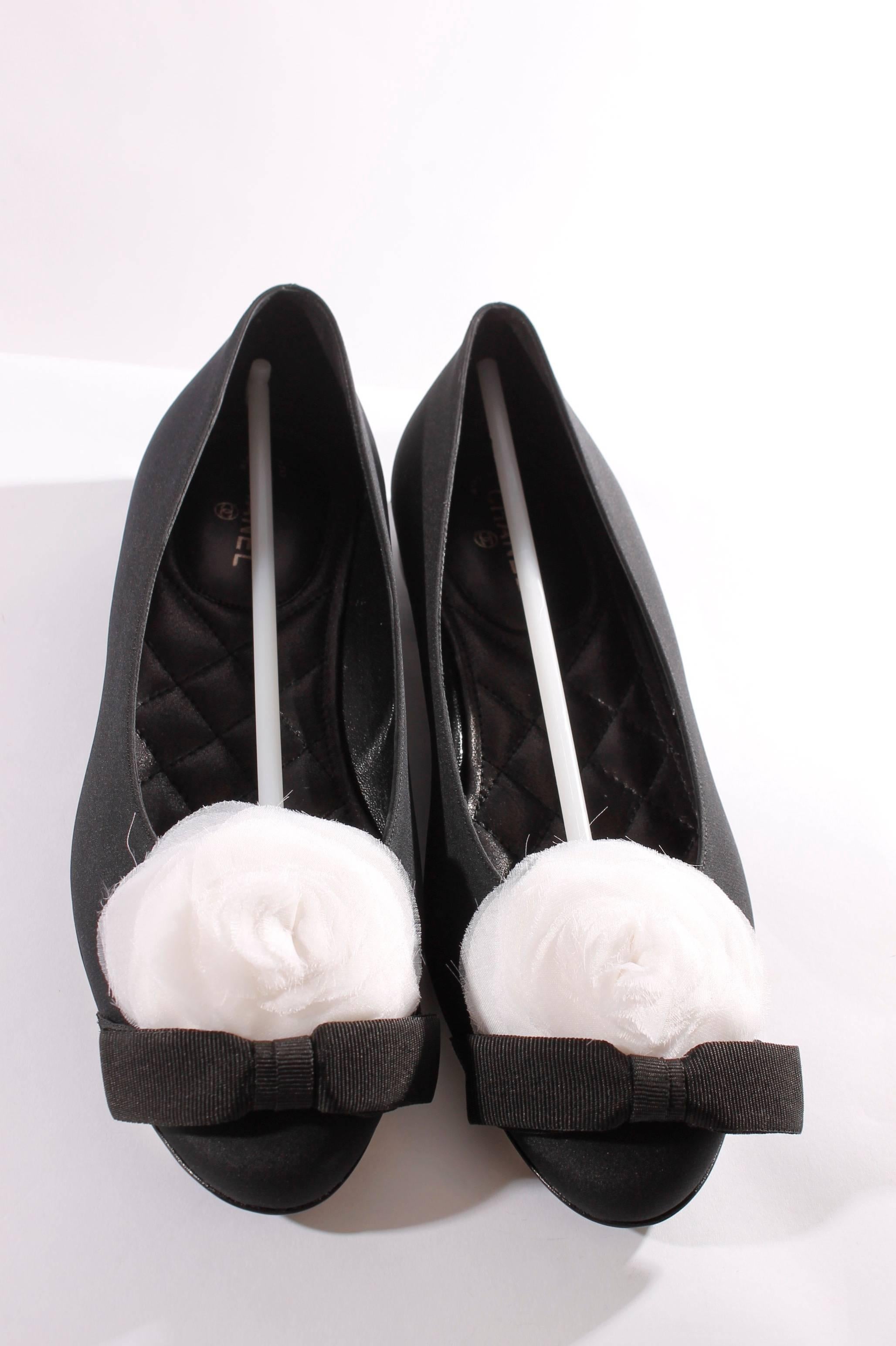 Black Chanel Satin Camellia Flats - black/white