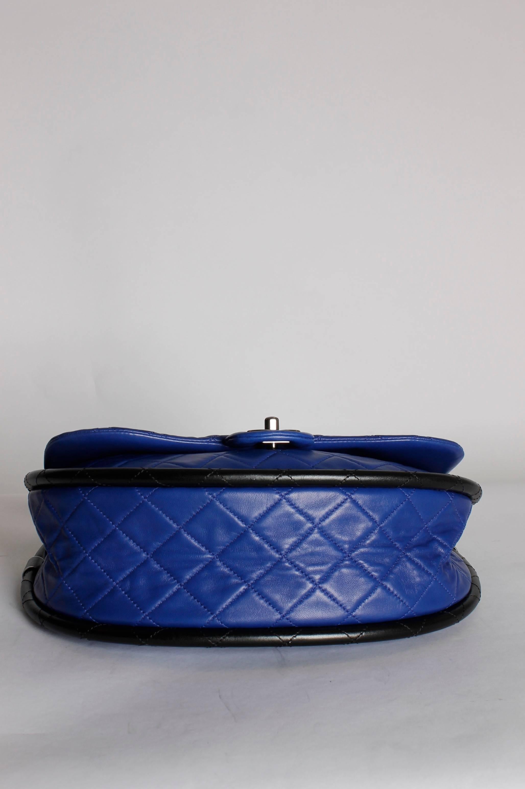 Blue Chanel Hula Hoop Medium Bag Limited Edition - cobalt blue/black