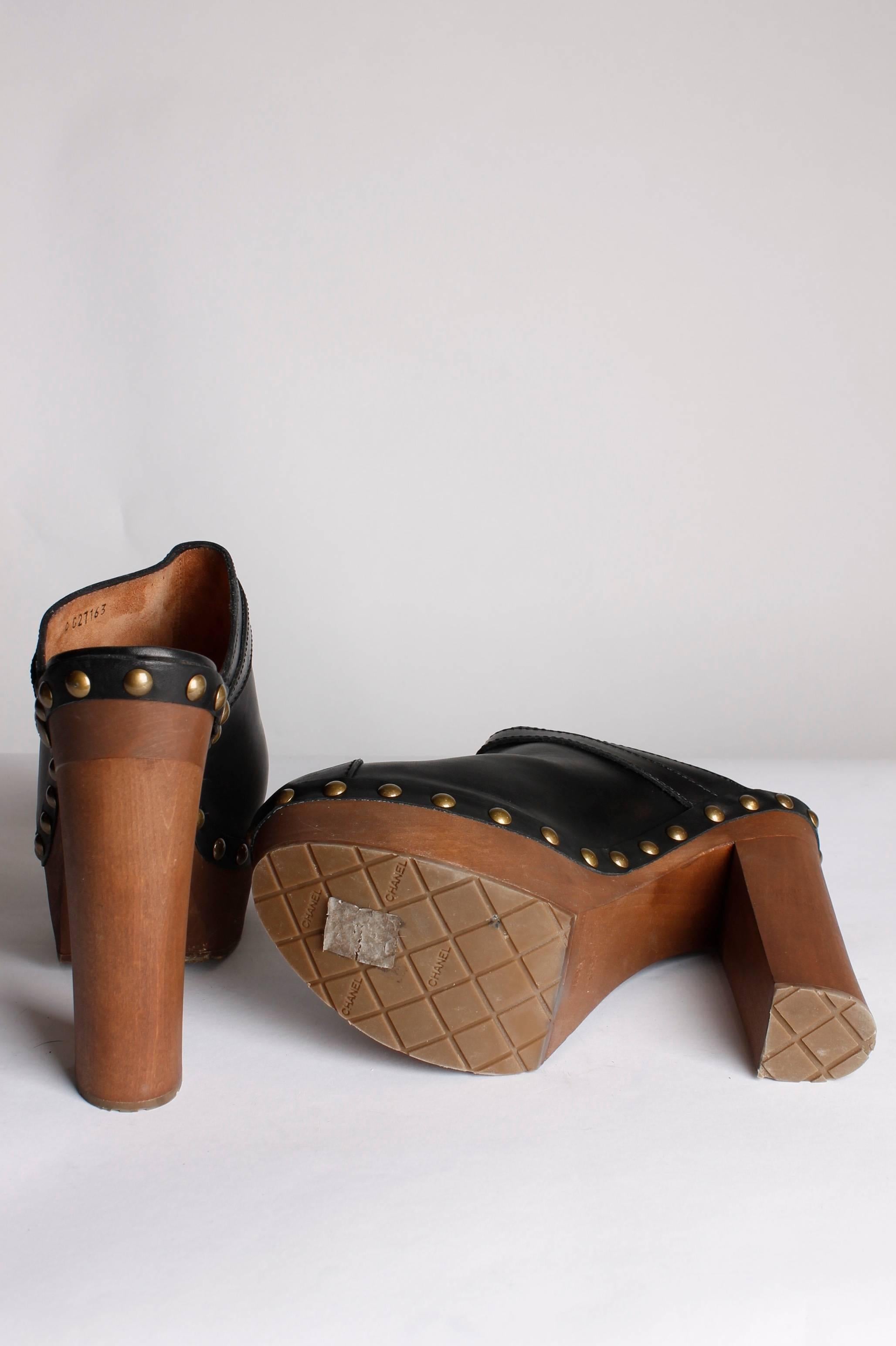 leather heel clogs