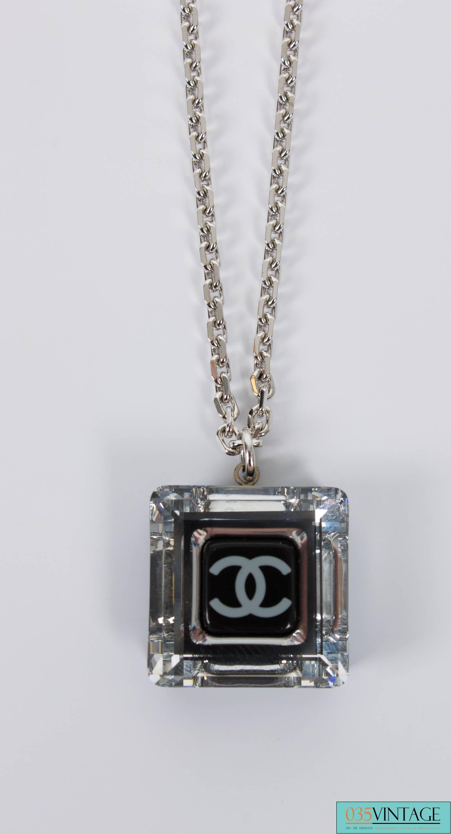 chanel cube necklace