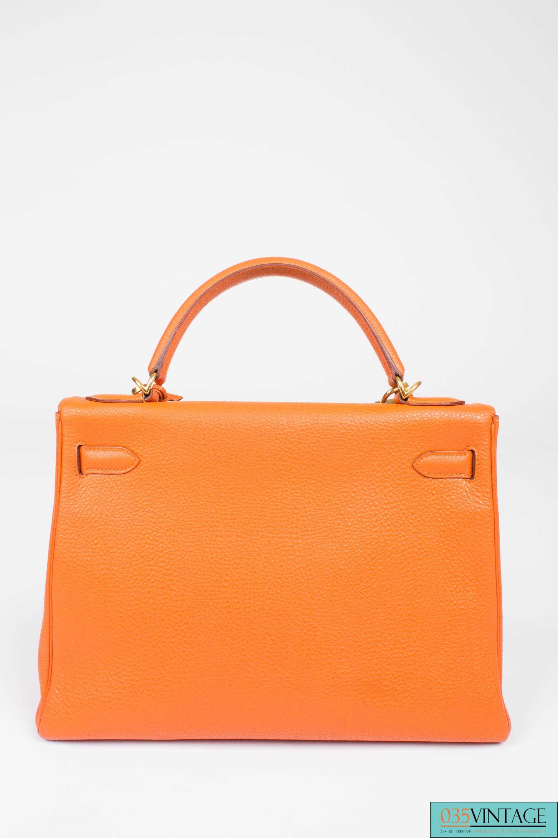 Herme�̀s Kelly Bag 32 Togo Leather - orange H & wallet 3