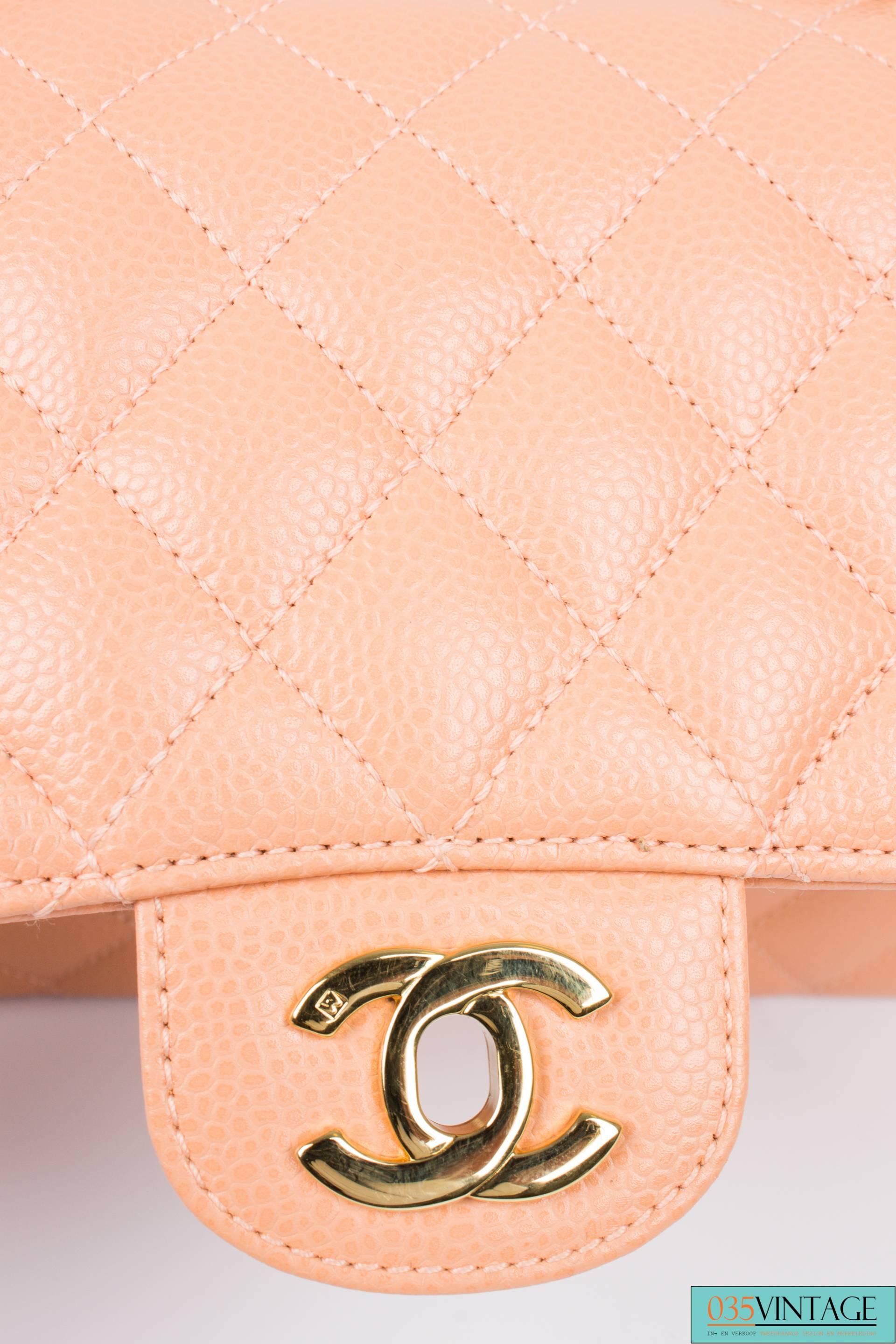 Chanel Timeless Caviar Medium Classic Double Flap Bag - zalmroze/goud 2