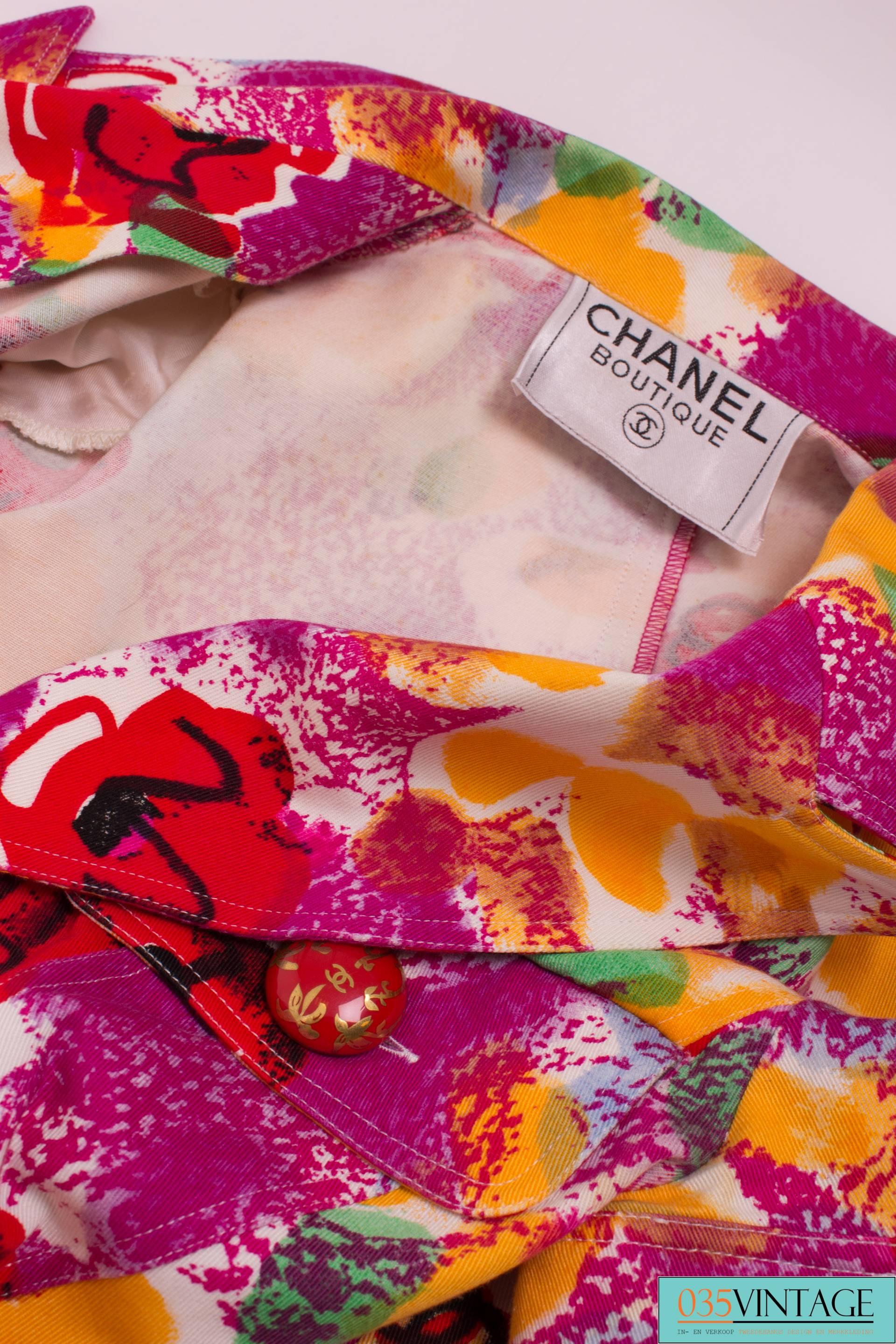 Chanel Vintage Dress Ready To Wear 1997 - pink/yellow/purple/red/green In Excellent Condition In Baarn, NL