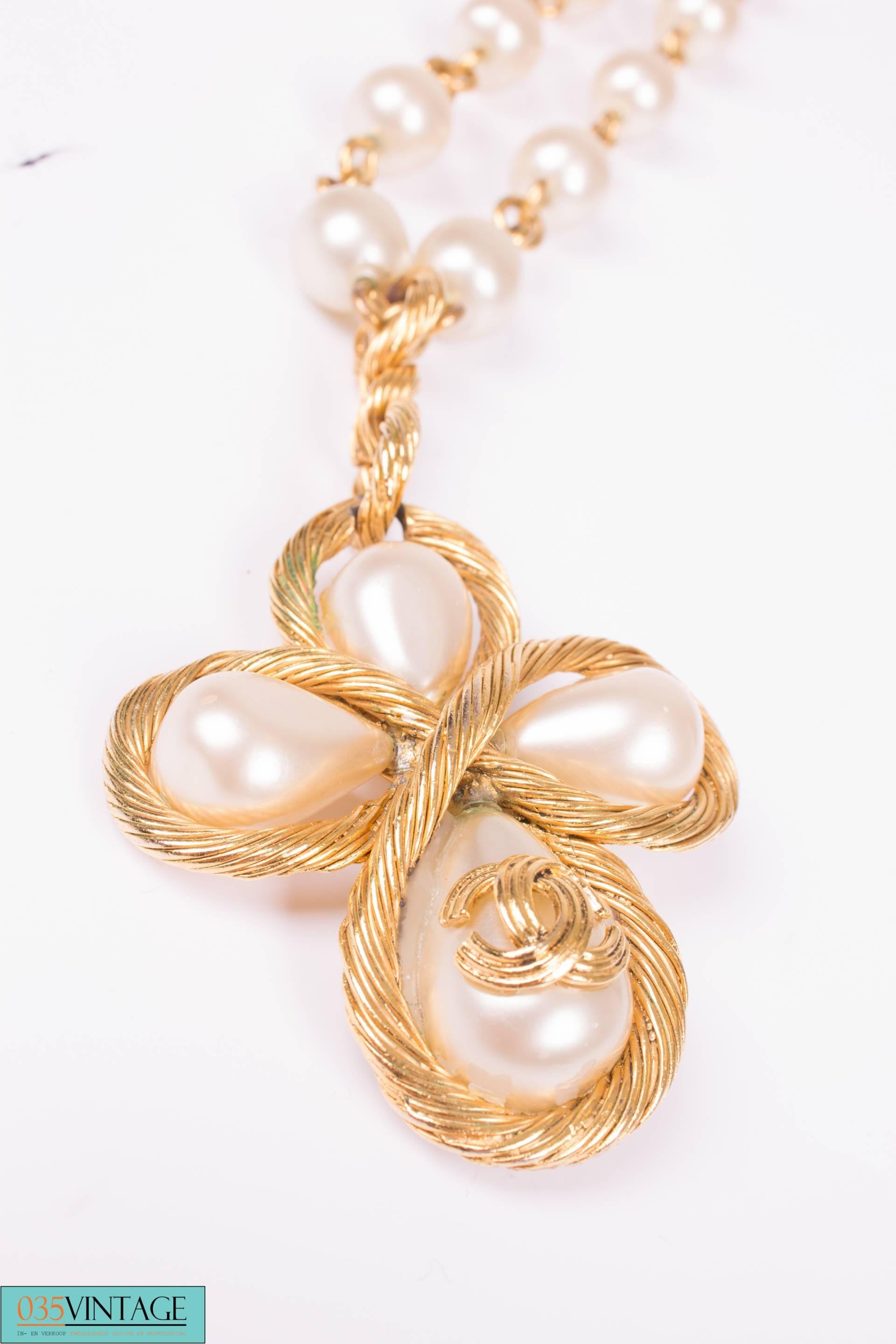 Chanel Pearl Charm Necklace Vintage - gold  2