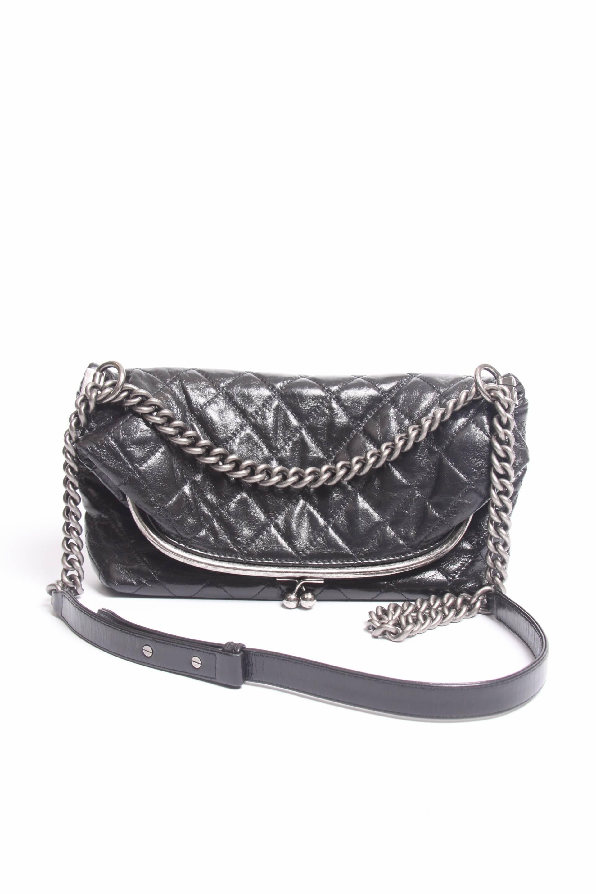 Chanel Tabatière Kiss Lock Bag - black leather - crossbody 2016 1