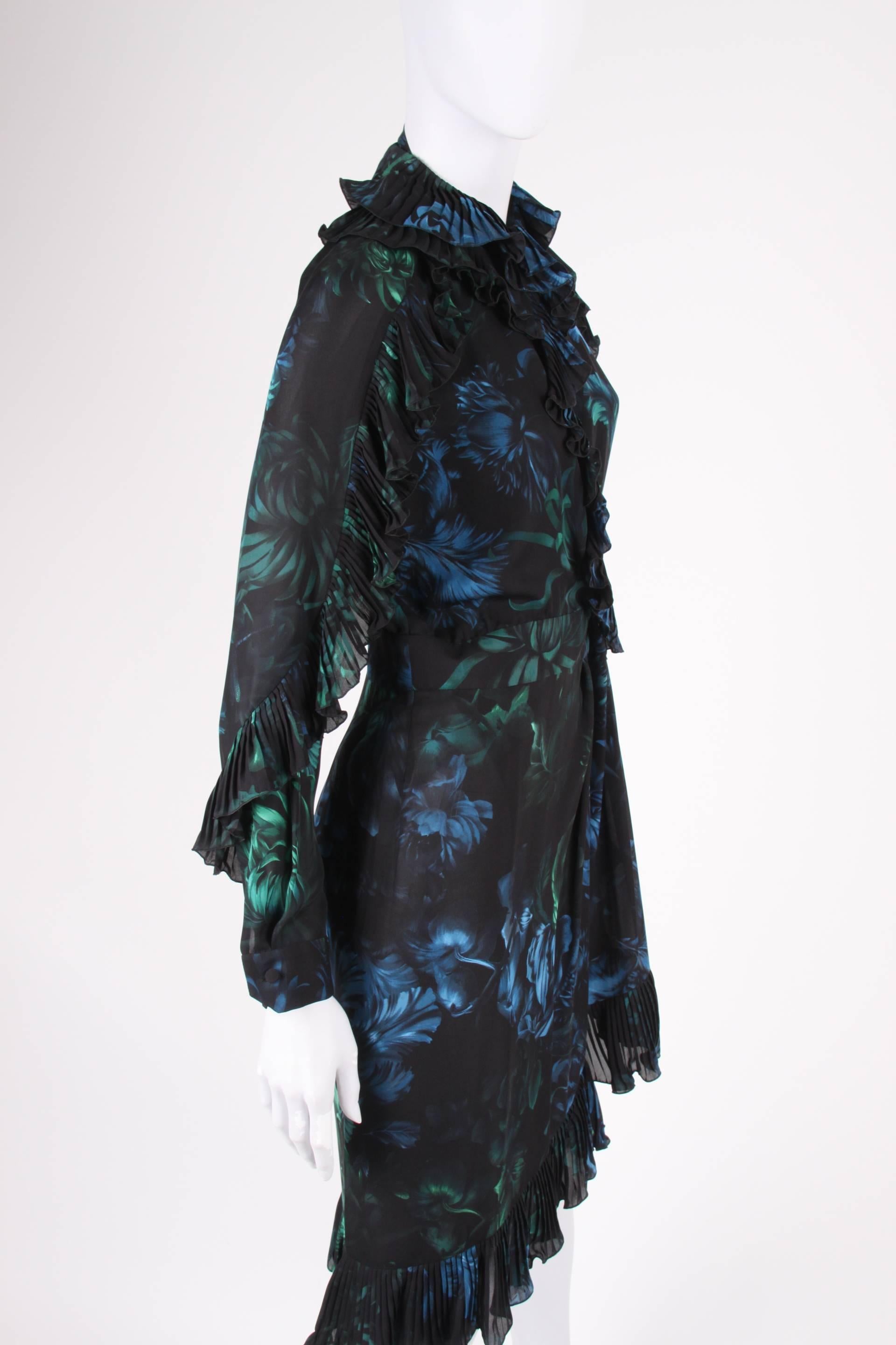 Gucci Silk Wrap Dress Floral Print - black blue green  1