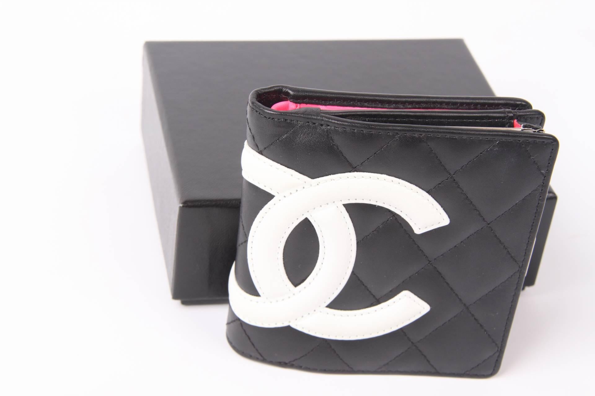 Women's Chanel Quilted Ligne Cambon Billfold Compact Wallet - black & white