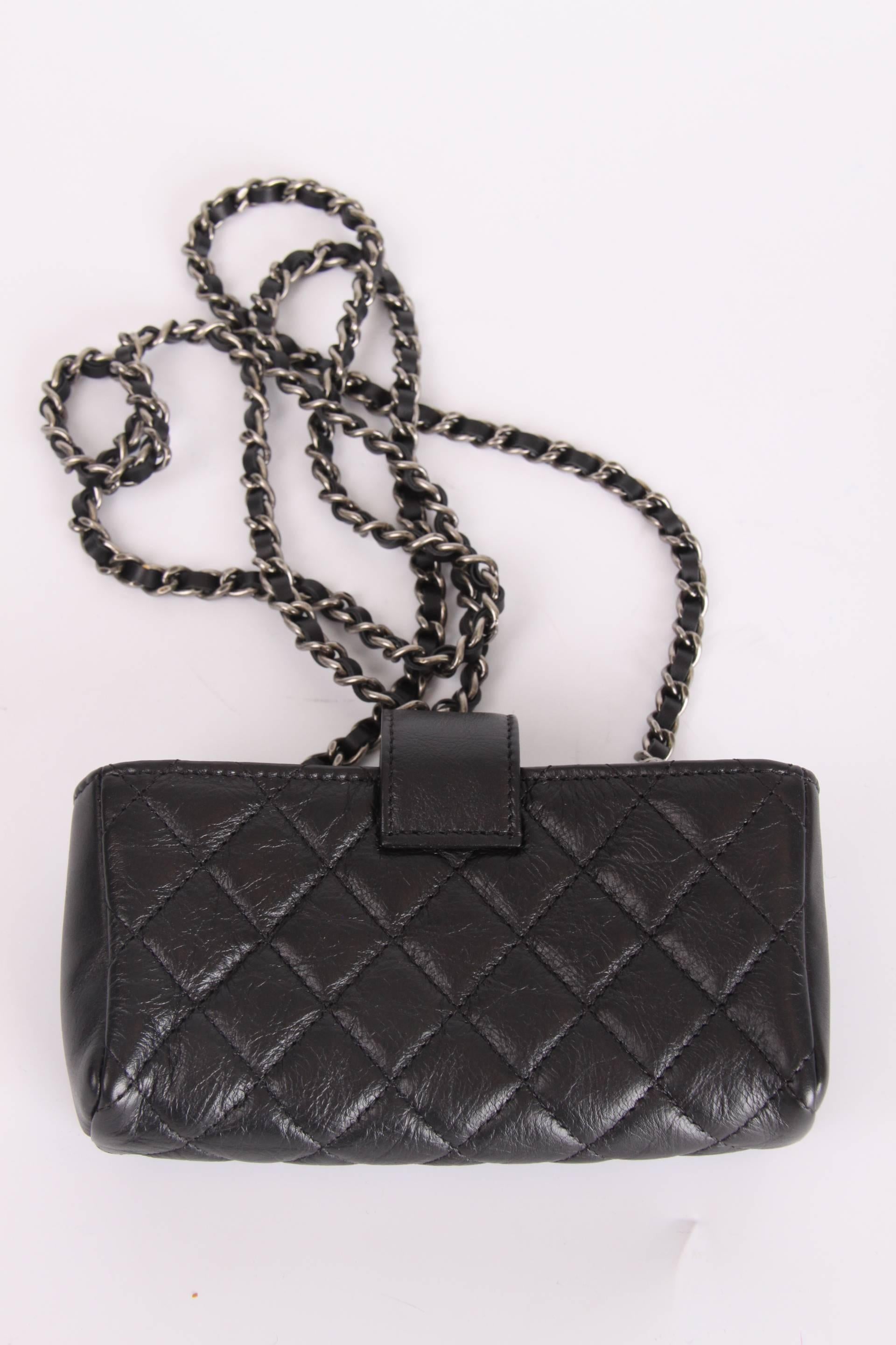 Chanel Reissue Lucky Charm Symbol 2.55 Small Clutch - black  In Excellent Condition In Baarn, NL