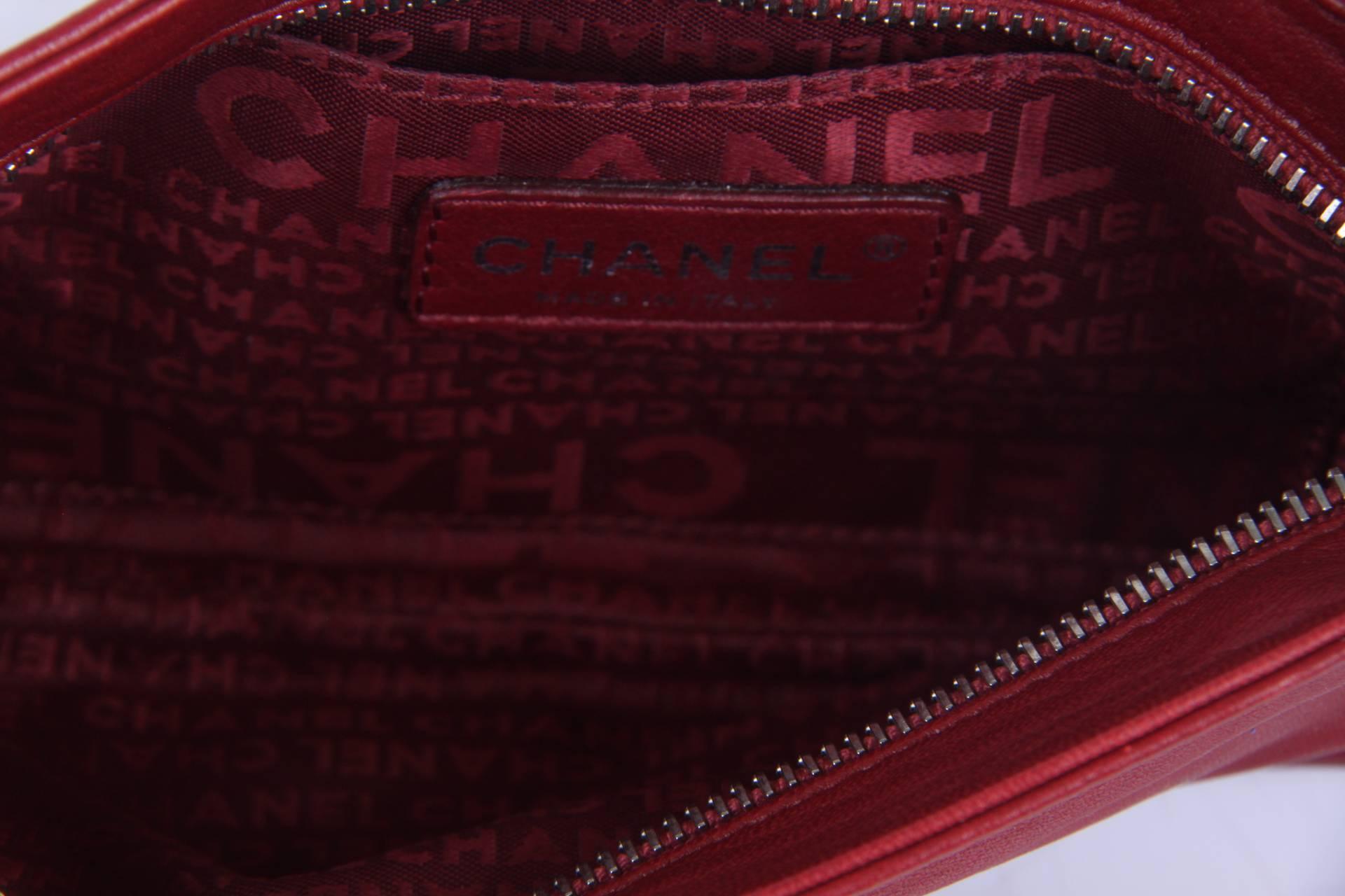 Chanel Clutch - dark red leather In Excellent Condition For Sale In Baarn, NL