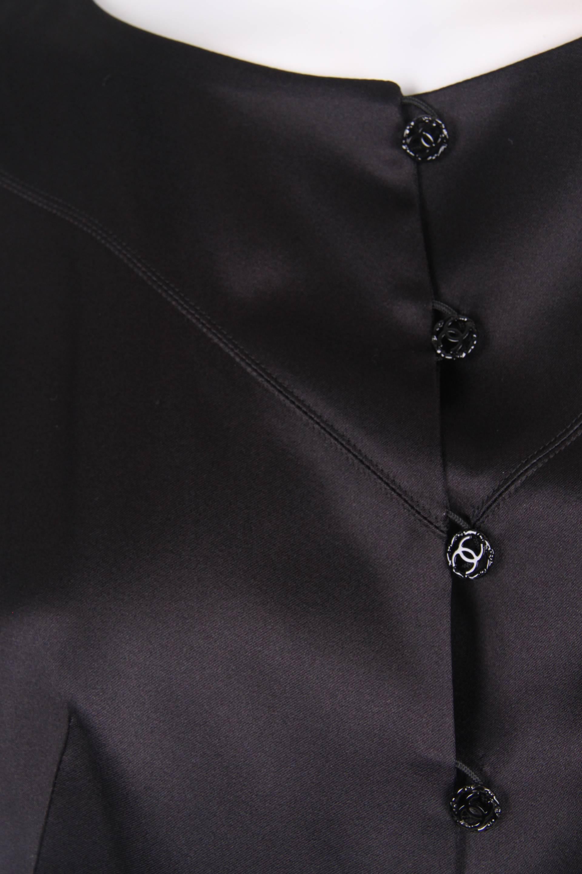 Women's Chanel 2-pcs Silk Suit Top & Skirt - black For Sale