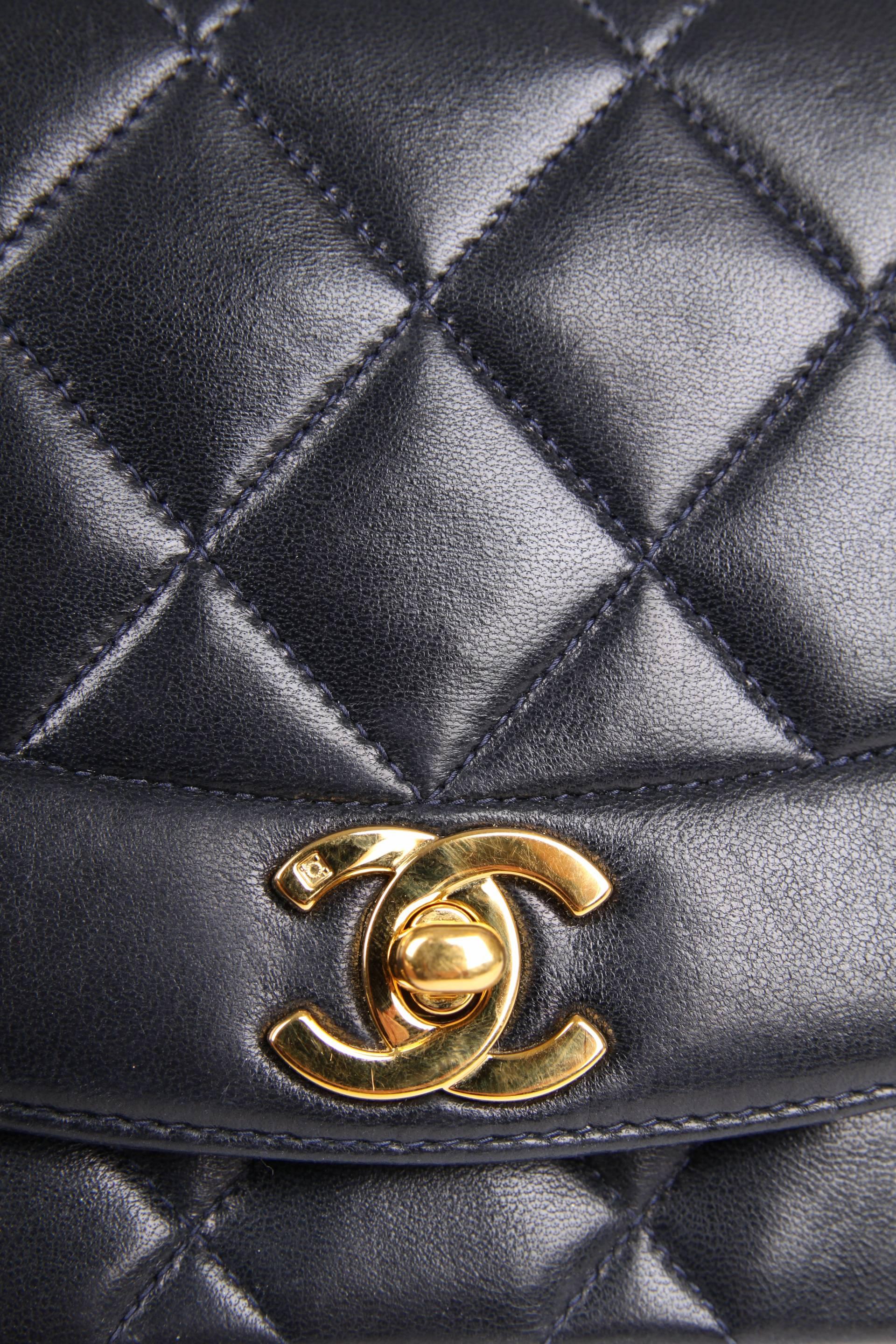 Chanel Vintage Diana Single Flap Bag - dark blue leather 1995 4
