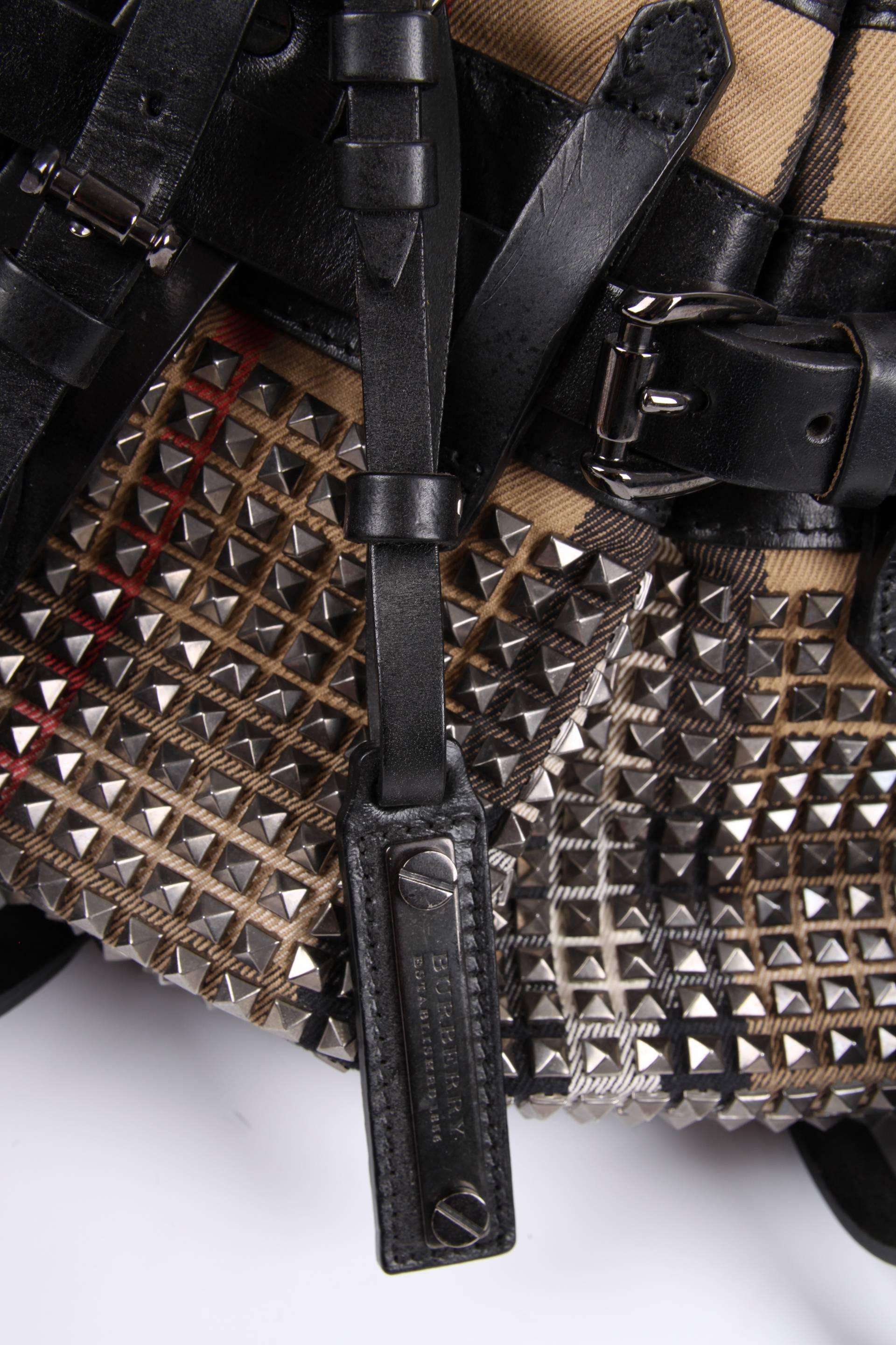 Black Burberry Prorsum 'The Studded Bag' - beige/black