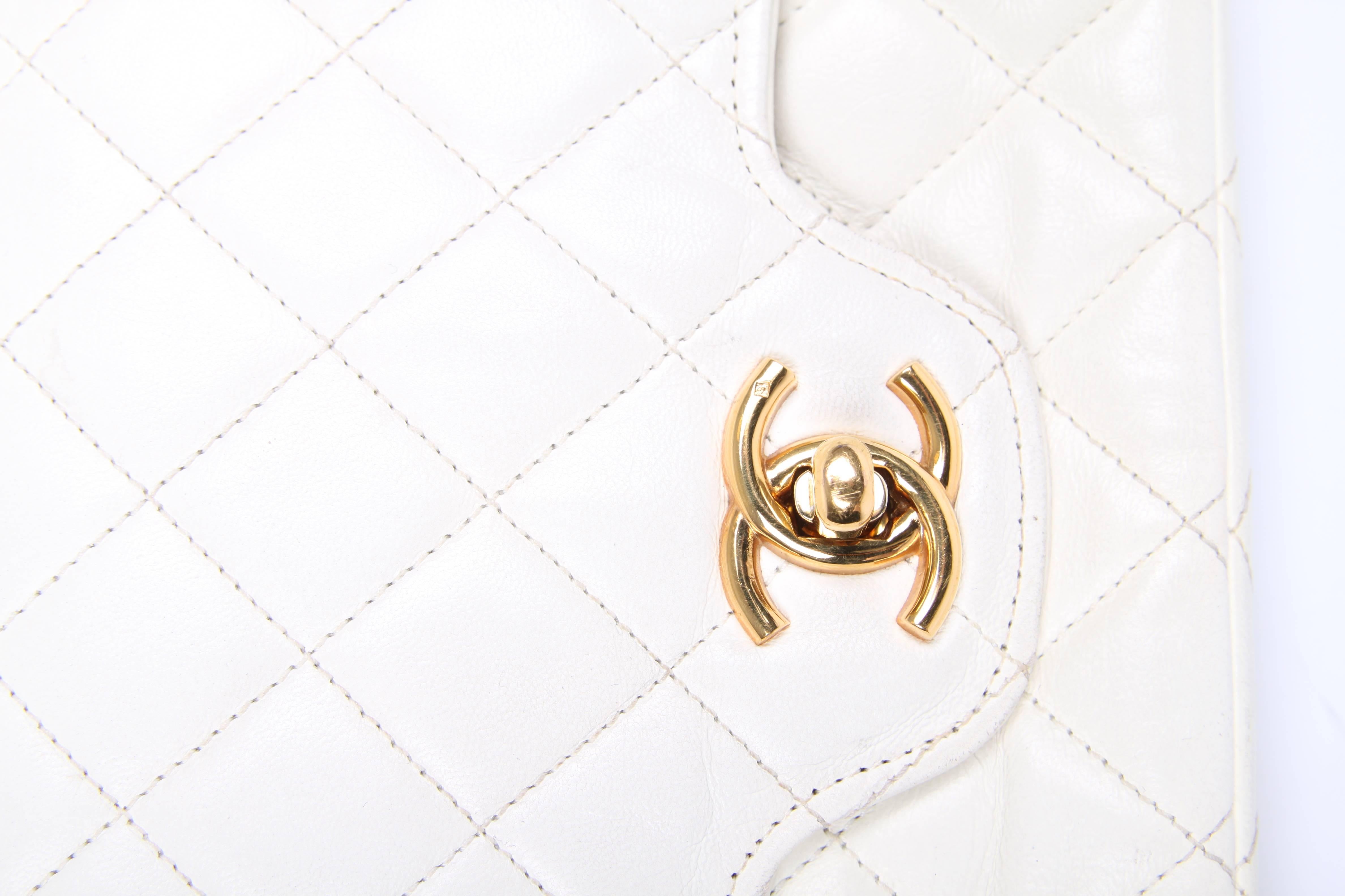 Chanel Vintage Double Flap Bag - ivory white In Good Condition In Baarn, NL
