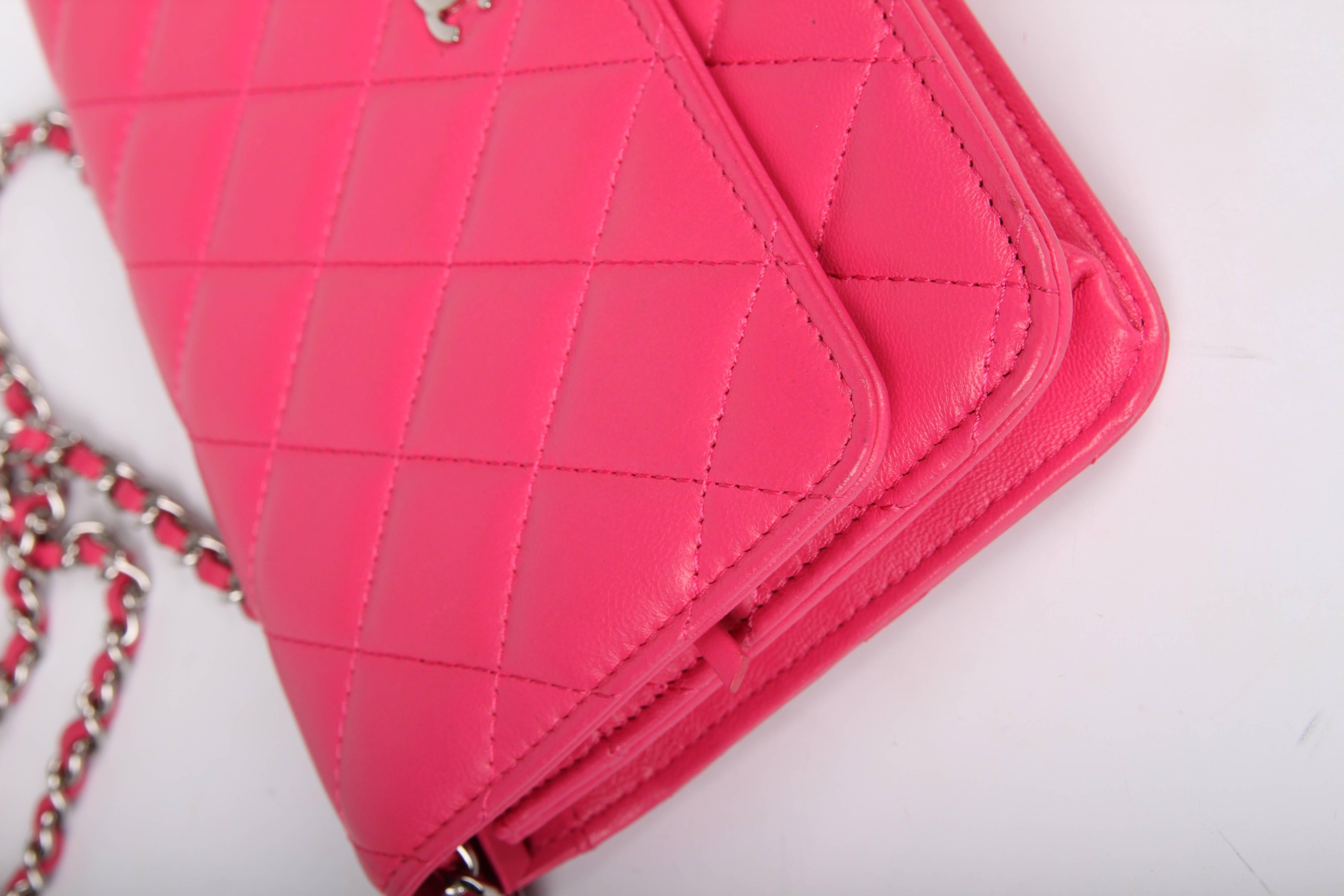 Chanel Wallet On Chain WOC Bag - pink In Good Condition In Baarn, NL