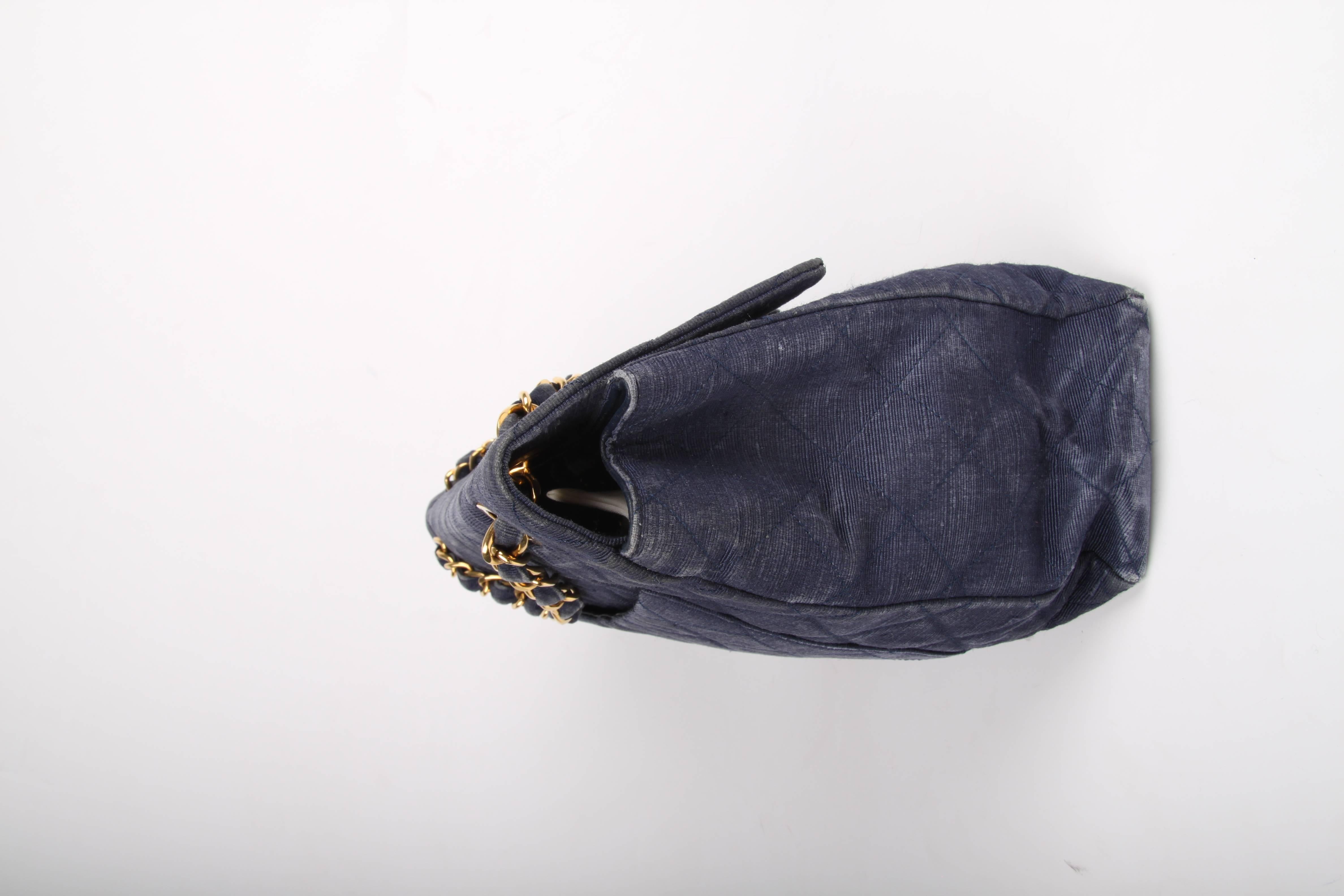 Women's Chanel 2.55 Timeless Maxi Denim Single Flap Bag - blue 1991 For Sale