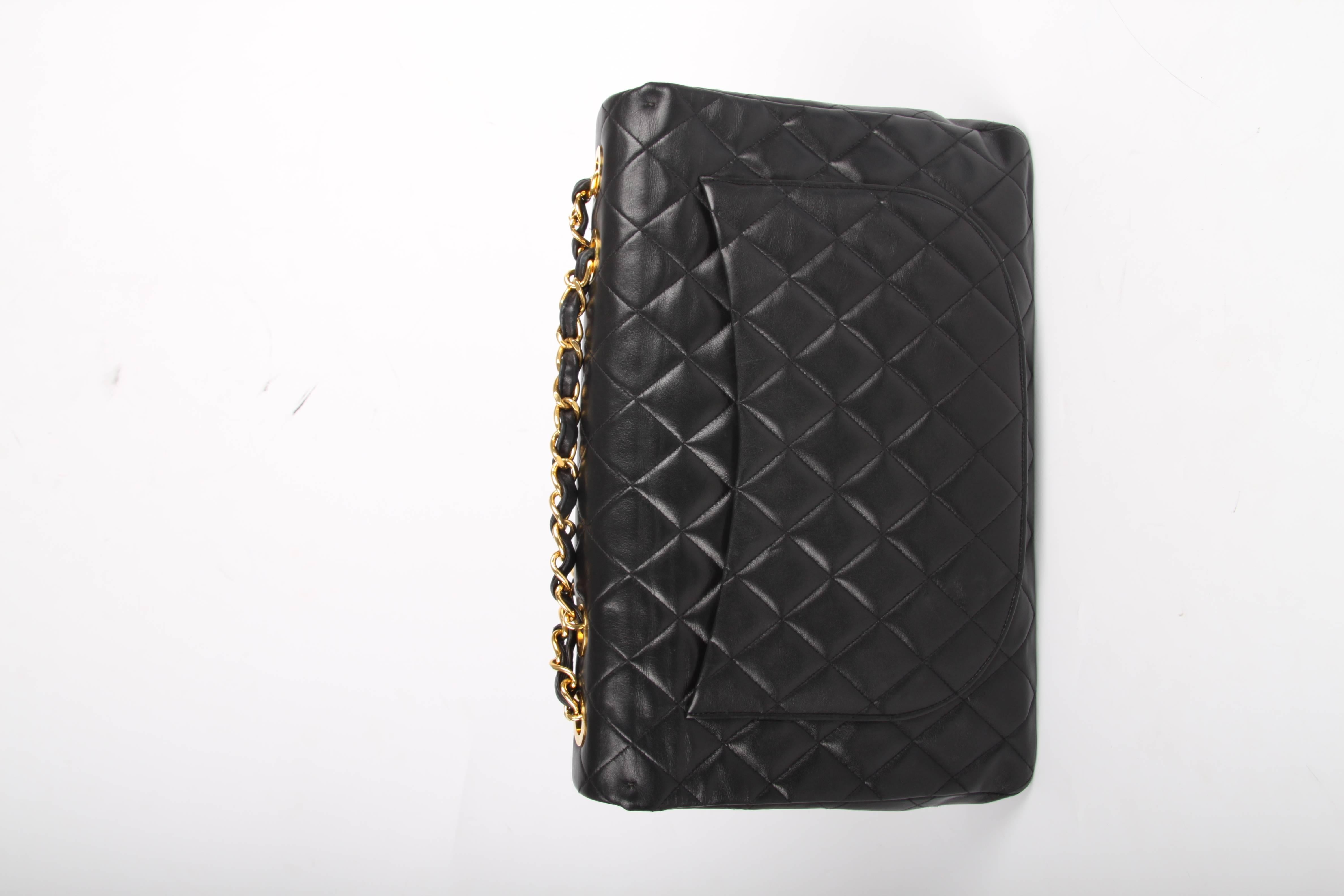 Black Chanel 2.55 Timeless Maxi Single Flap Bag - black leather For Sale