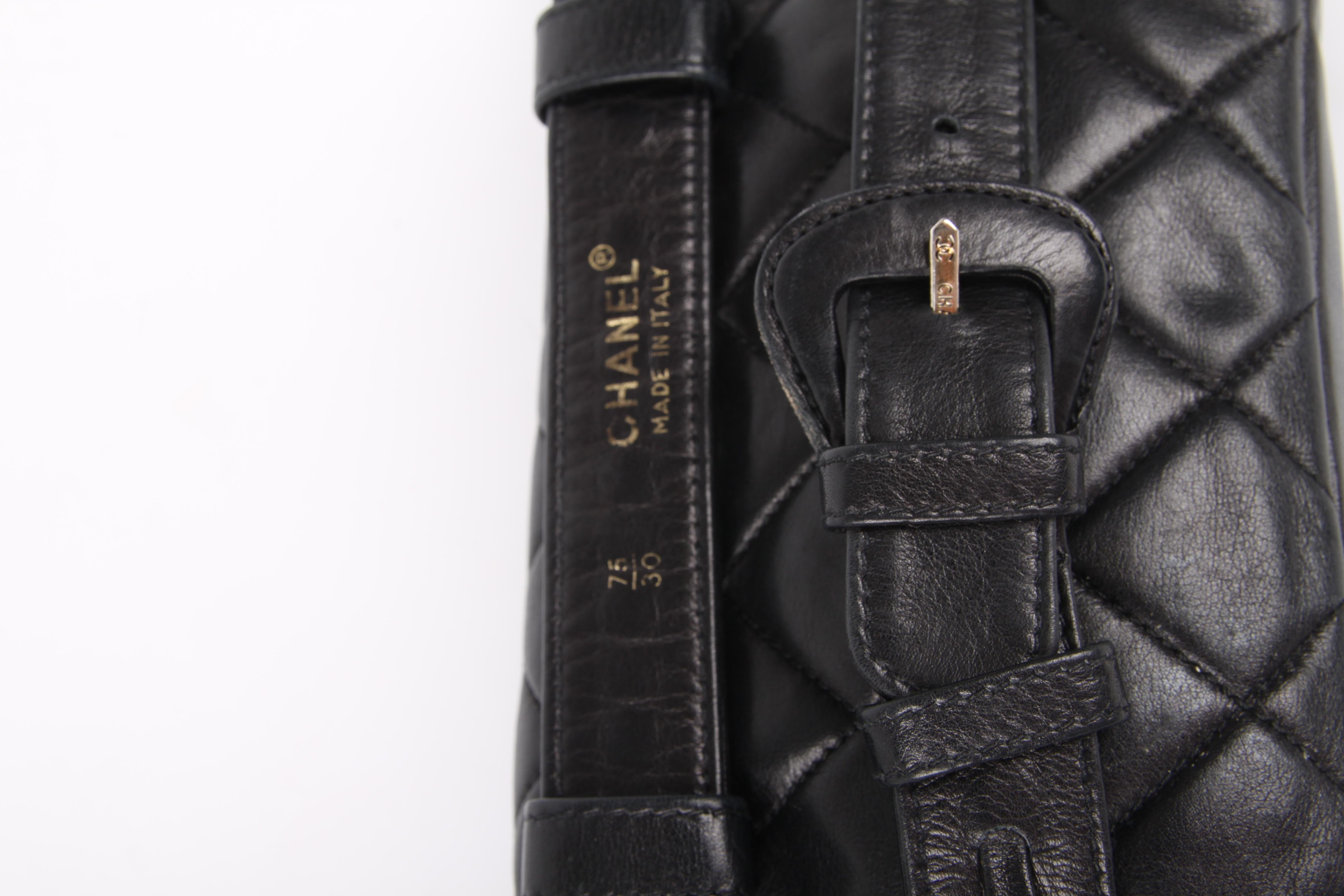 Black Chanel Belt Bag Leather - black/gold