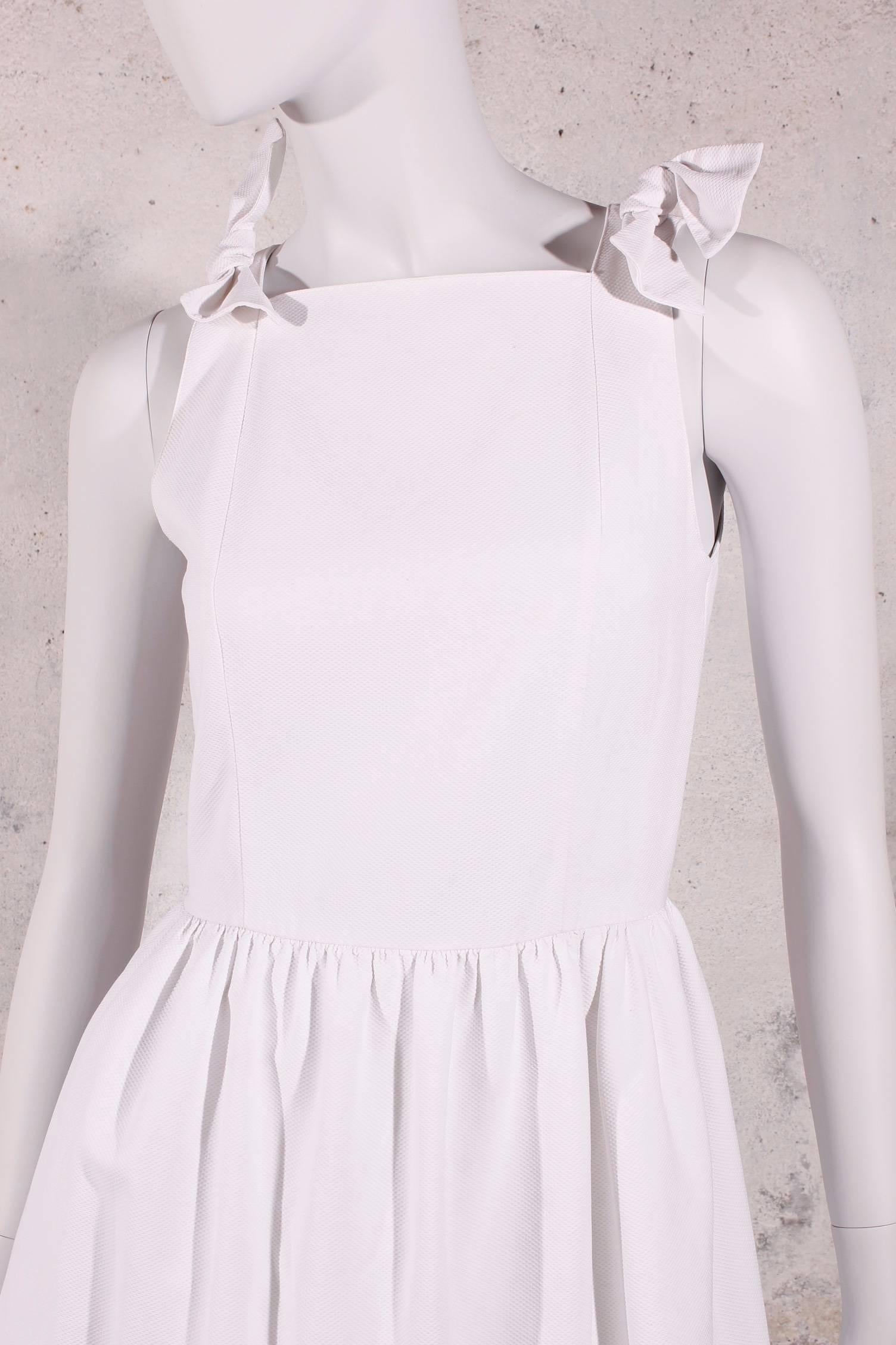 1980s Chanel Dress White In Good Condition For Sale In Baarn, NL
