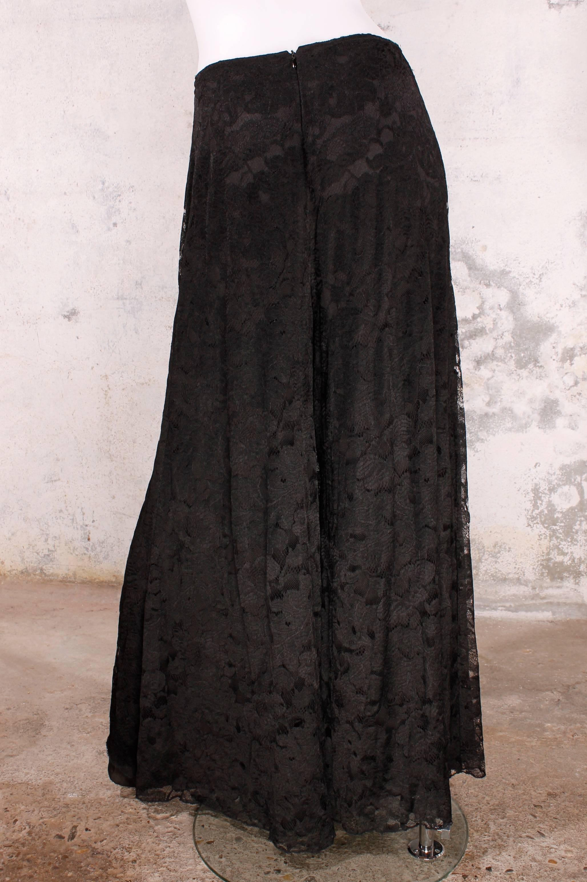 Chanel Dress & Trousers - knitted & lace / black In Excellent Condition In Baarn, NL