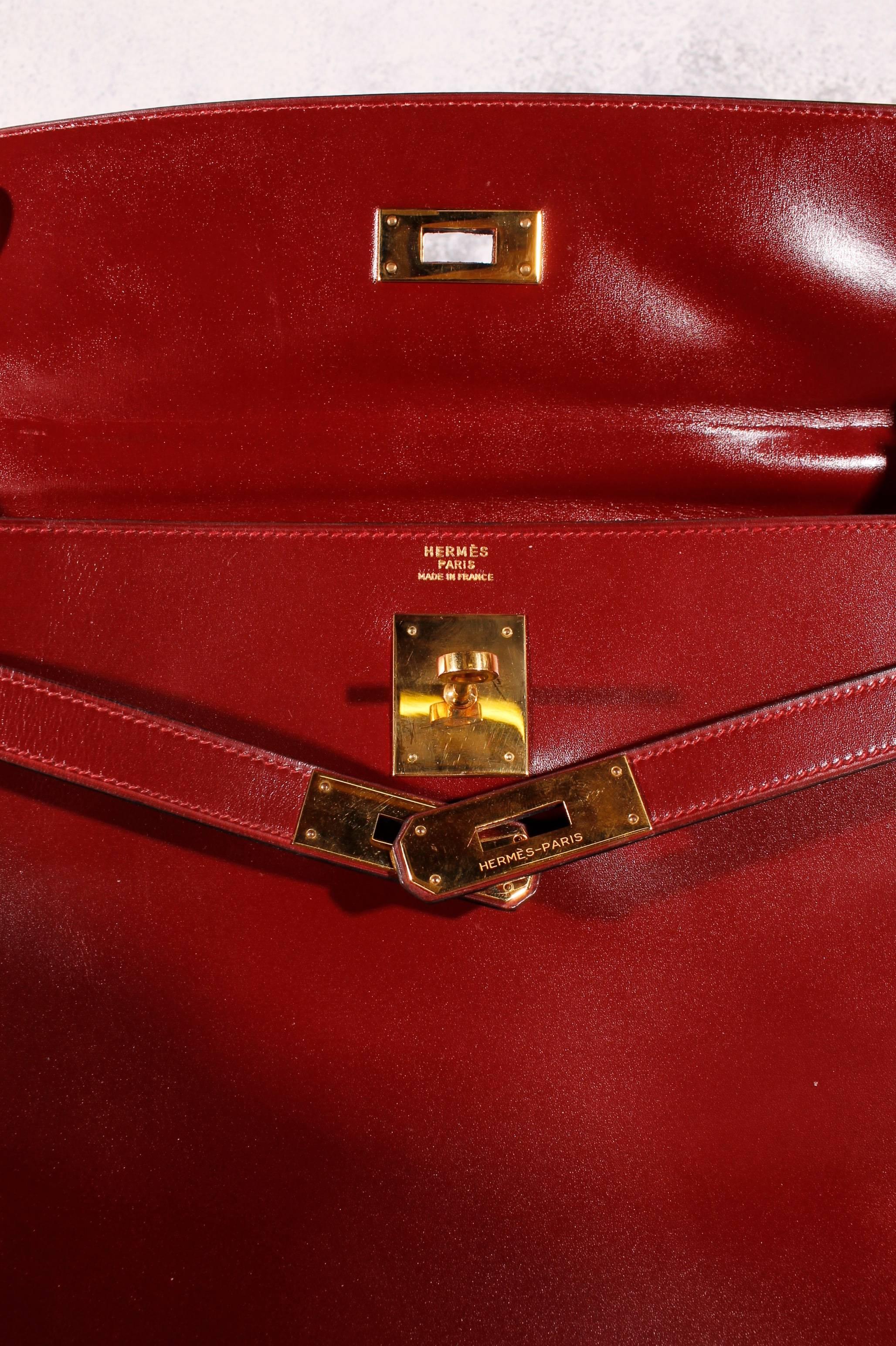1985 Vintage Hermès Kelly Bag 32 Burgundy In Excellent Condition In Baarn, NL
