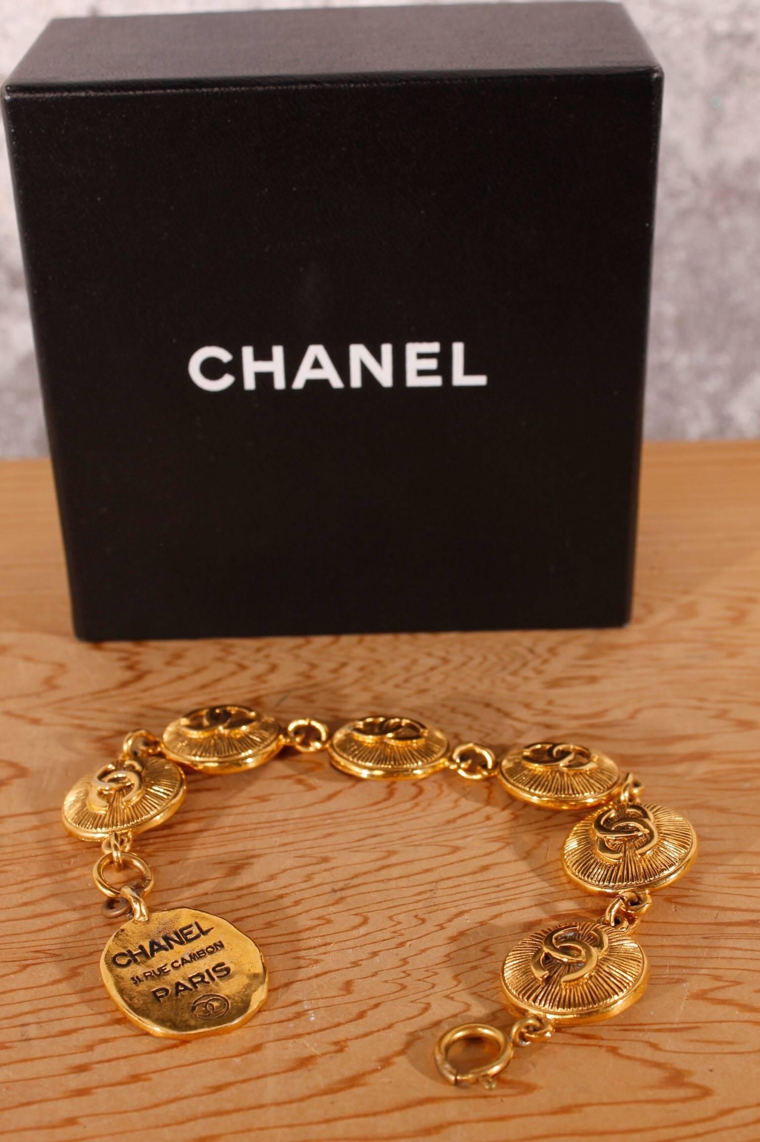 80's Chanel Bracelet - Rue Cambon Paris In Excellent Condition In Baarn, NL