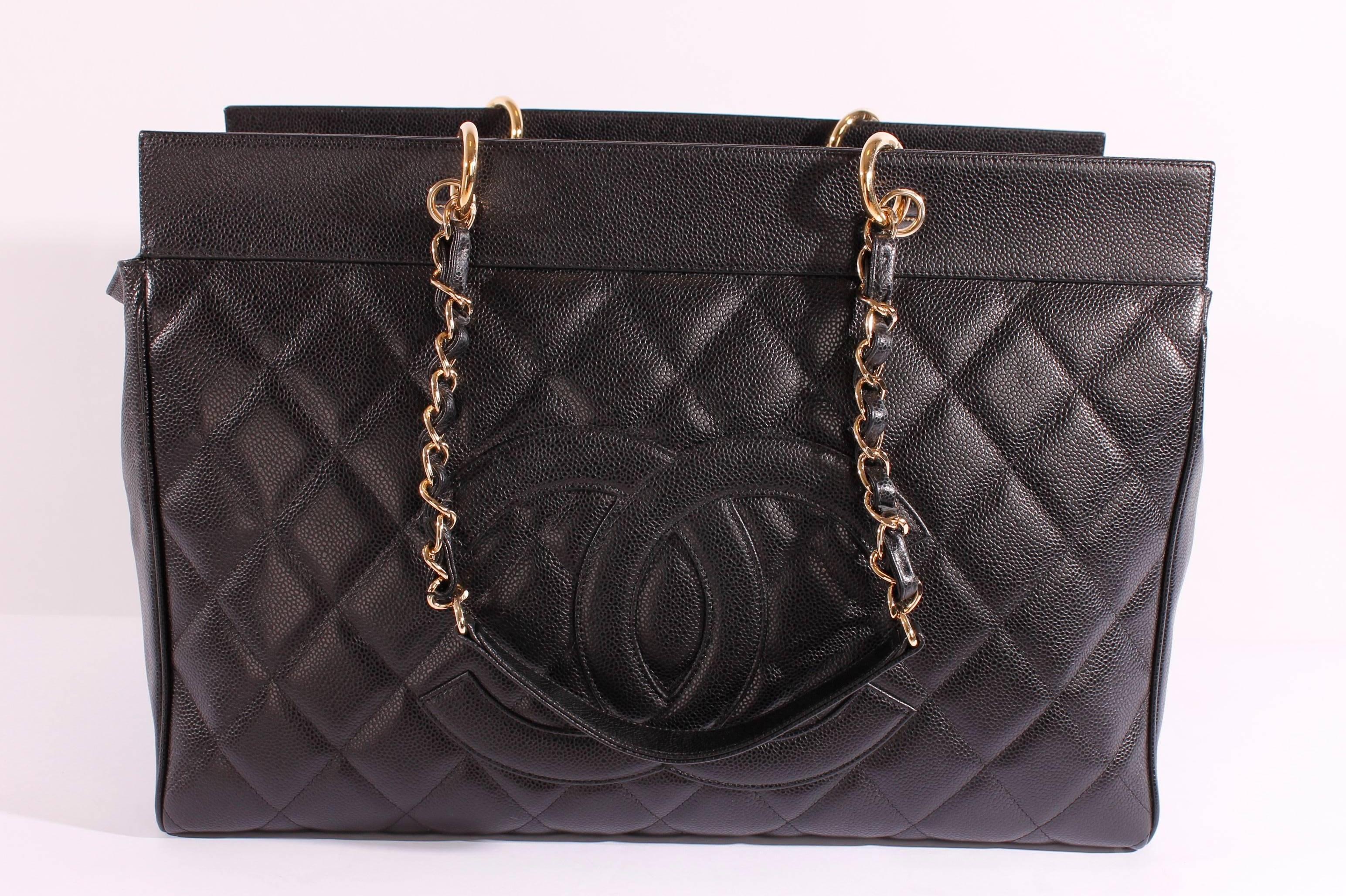 2004 Chanel Quilted Caviar Overnight Grand Shopper Tote Bag - black XXL In New Condition In Baarn, NL