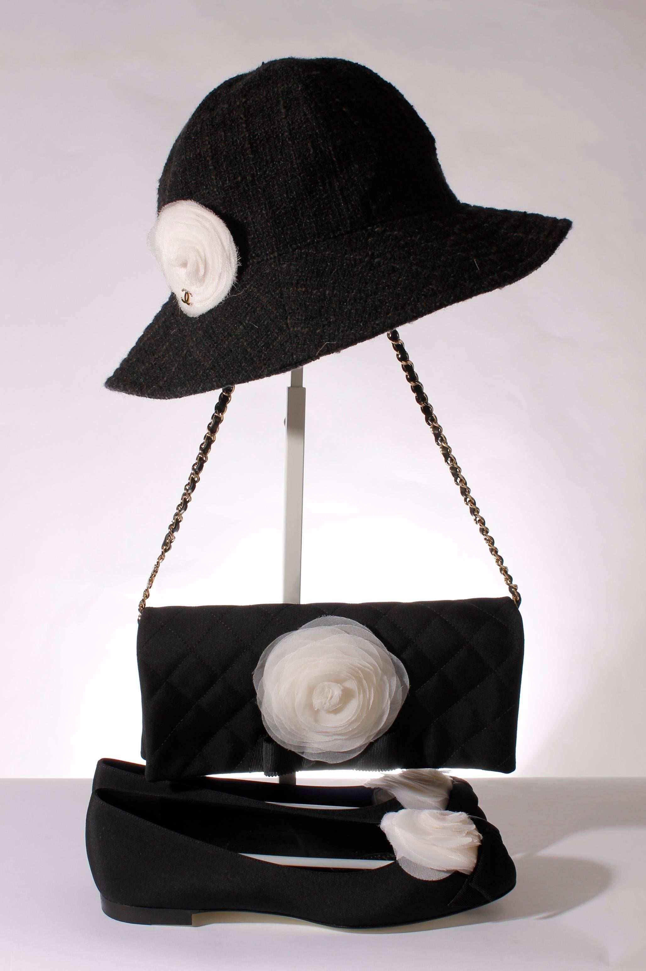 Women's Chanel Satin Camellia Flats - black/white