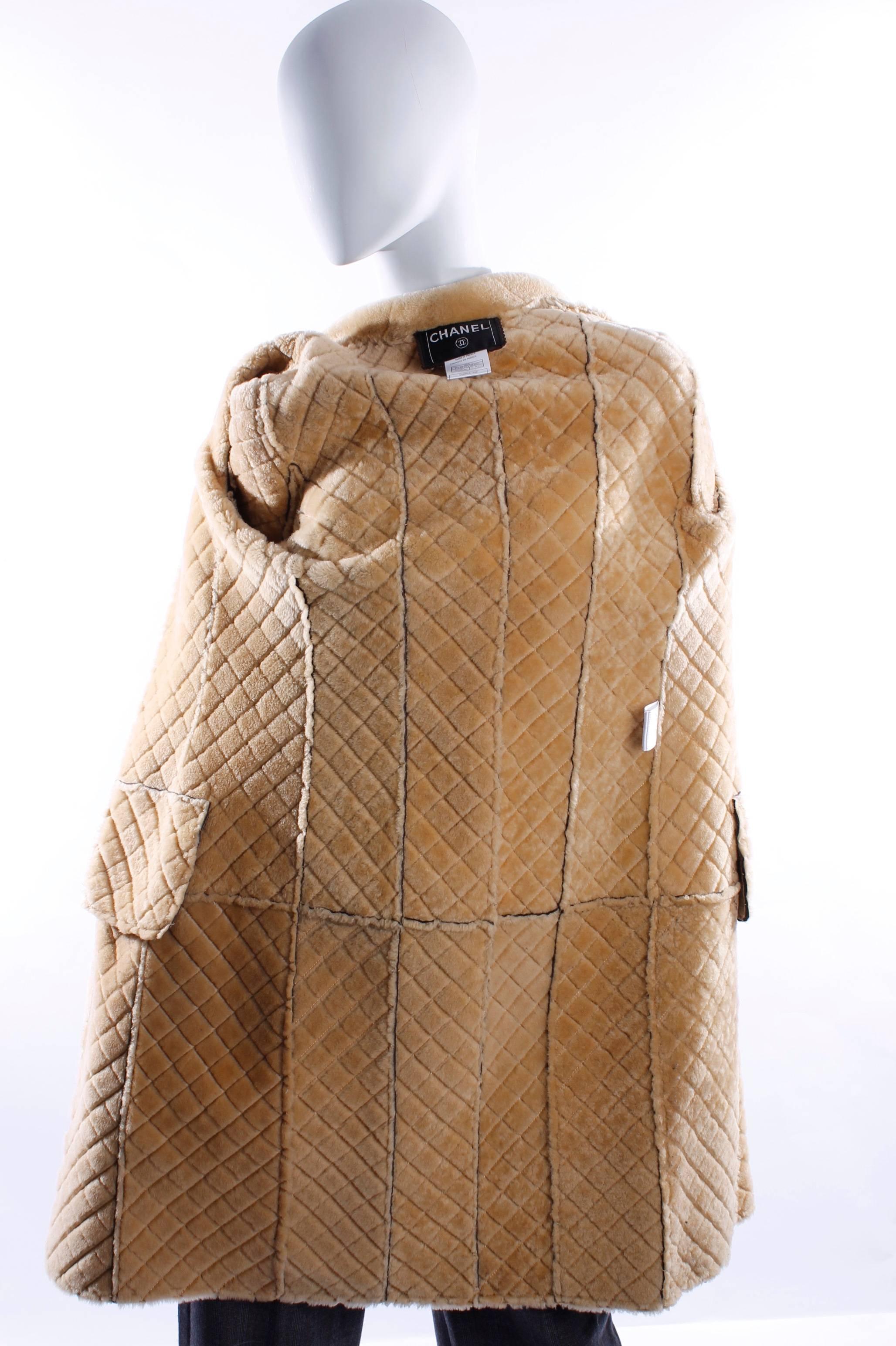 Chanel Lammy Coat - brown/gold 1