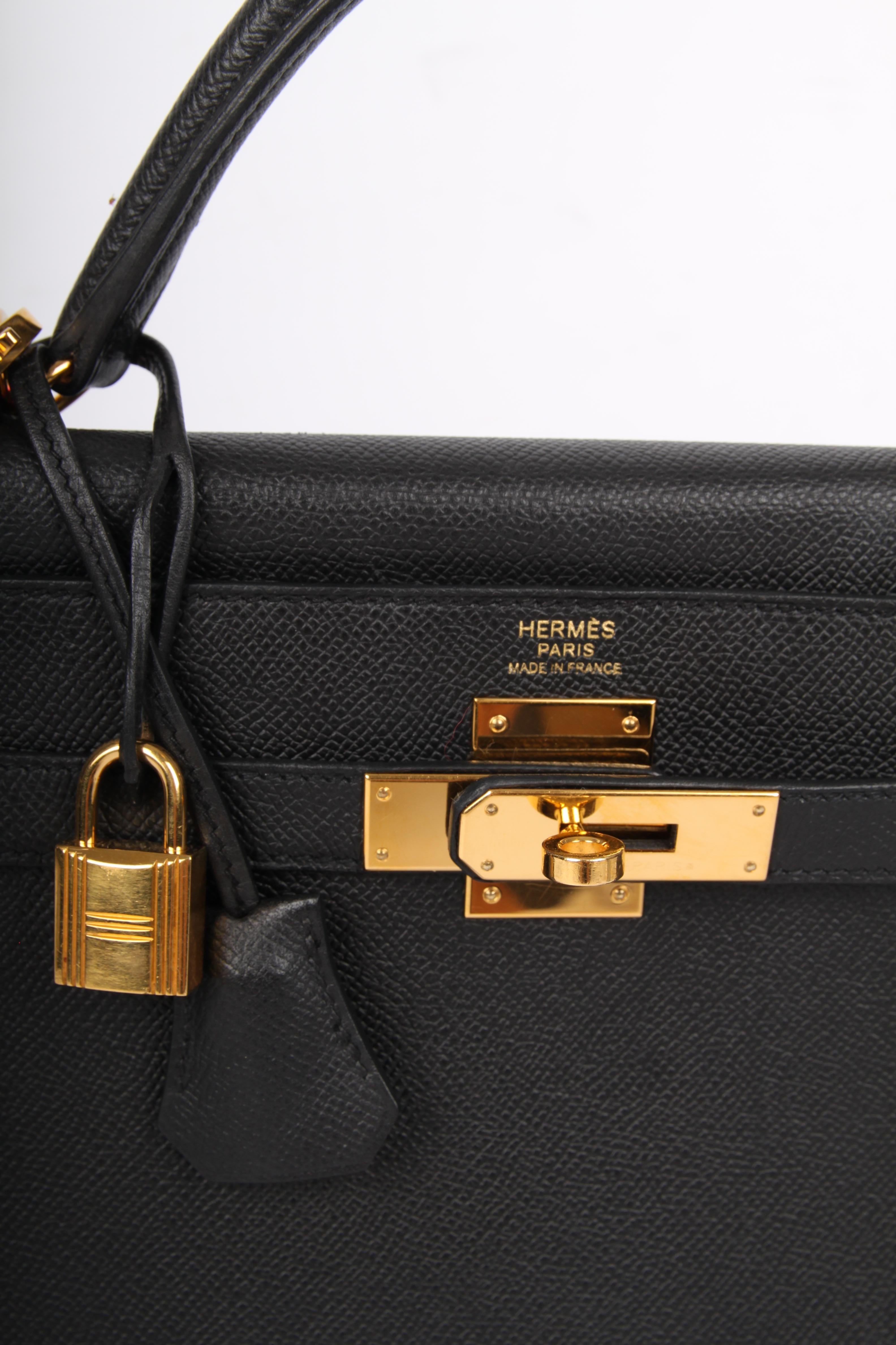 Women's or Men's Hermes black Epsom Leather Kelly Sellier 32 Bag  For Sale