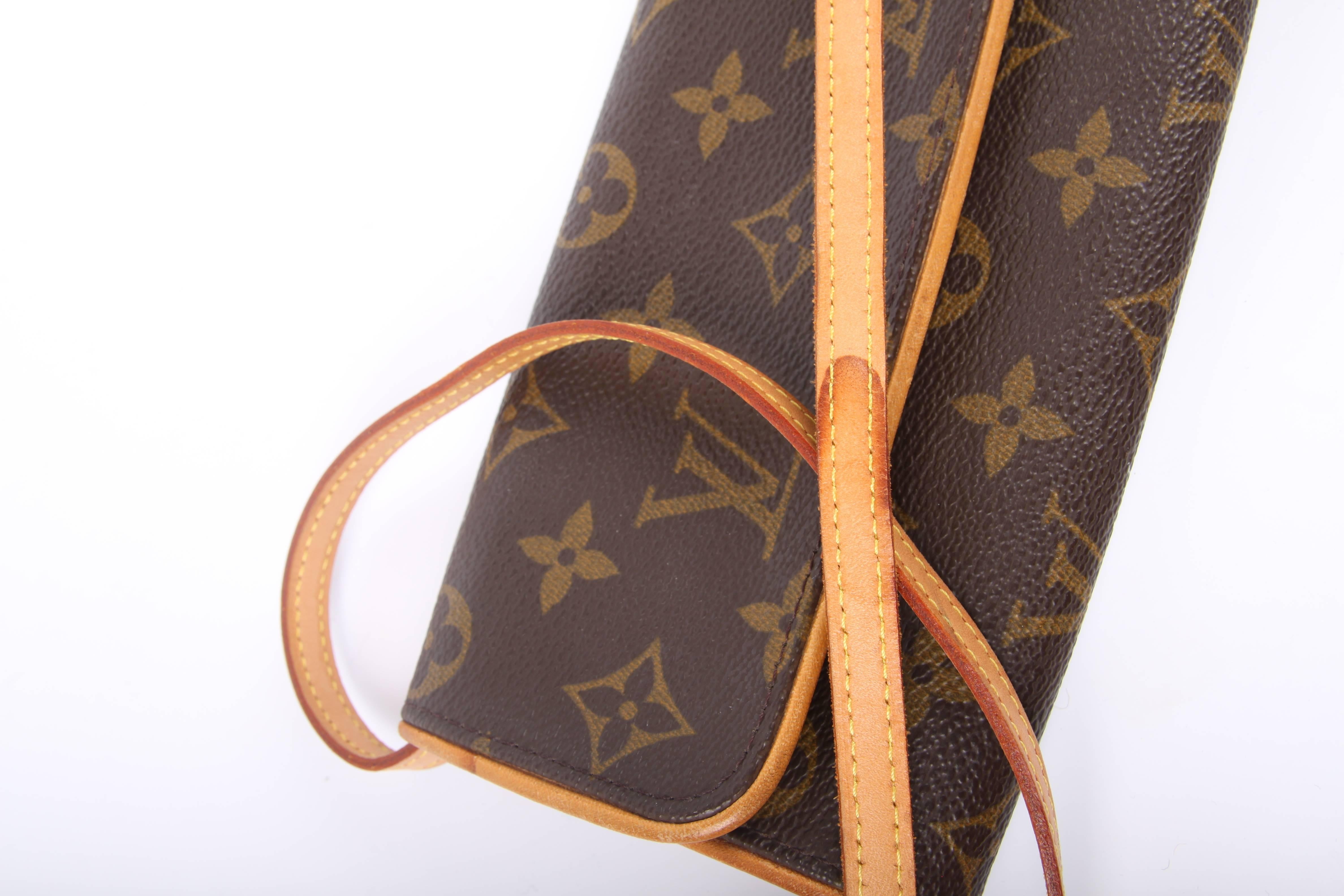 Louis Vuitton Pochette Twin Crossbody Bag - brown In Good Condition In Baarn, NL