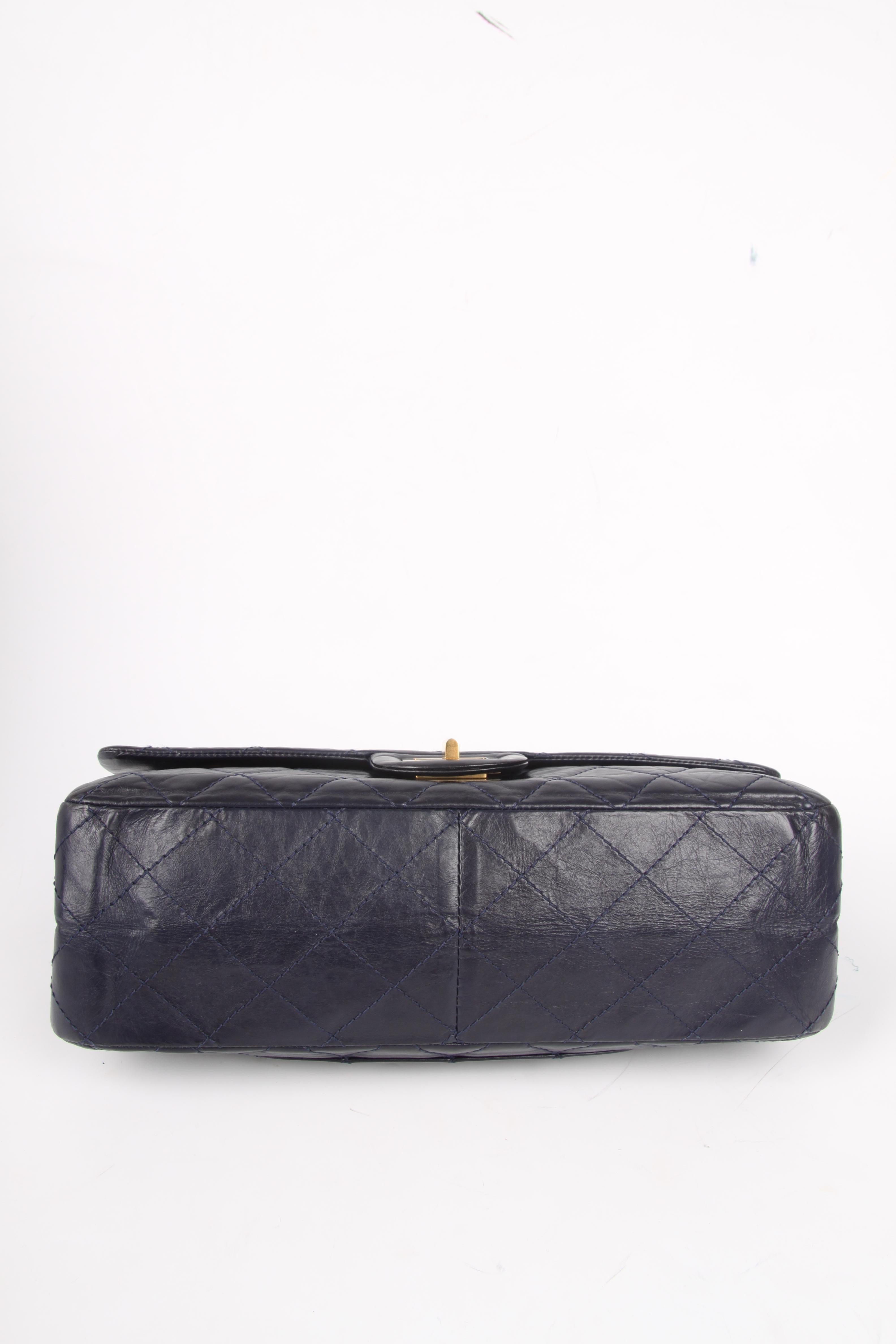 Chanel Reissue 2.55 Timeles Double Flap Bag 227 - dark blue In Good Condition In Baarn, NL