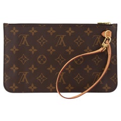Louis Vuitton Neverfull Monogram Canvas Gold-Tone Hardware Wristlet Bag