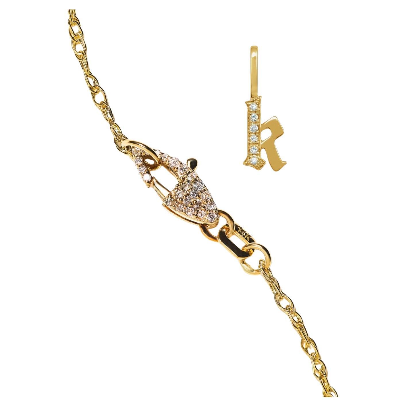 Ciondolo con iniziale "k" in oro 14k con diamante e catena sovrapposta con chiusura a diamante in vendita