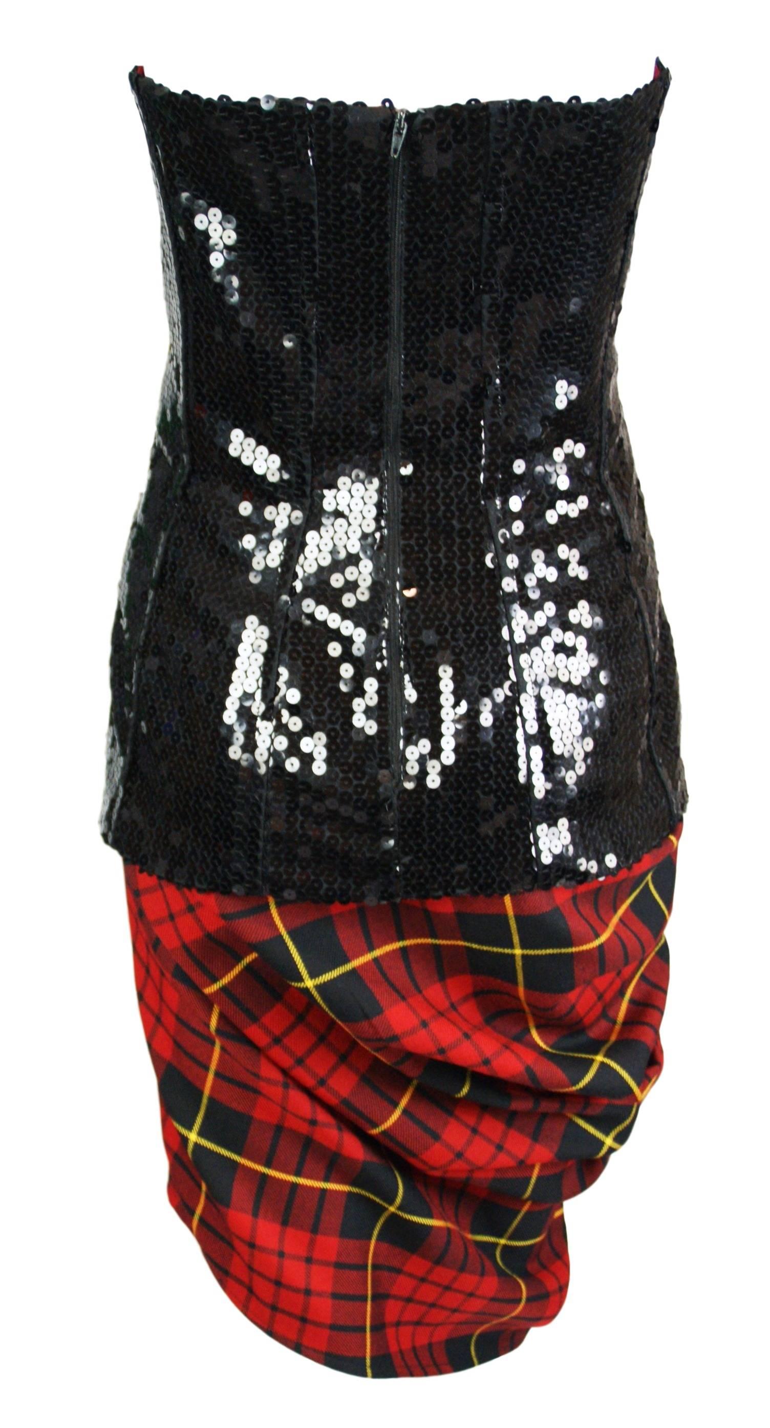 Black F/W 1998 Joan Alexander McQueen Bustier Tartan Skirt Set In CR Fashion Book 11