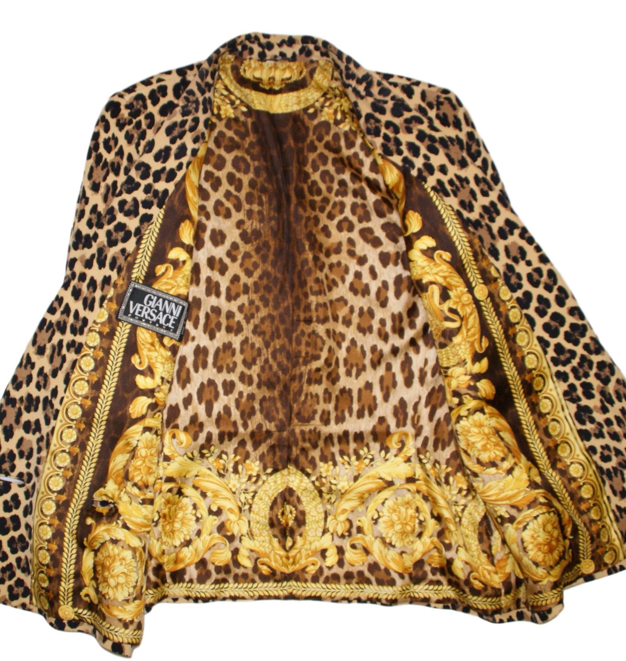 Gianni Versace Couture Corset Leopard Silk Jacket, S/S 1992   In Excellent Condition In Yukon, OK