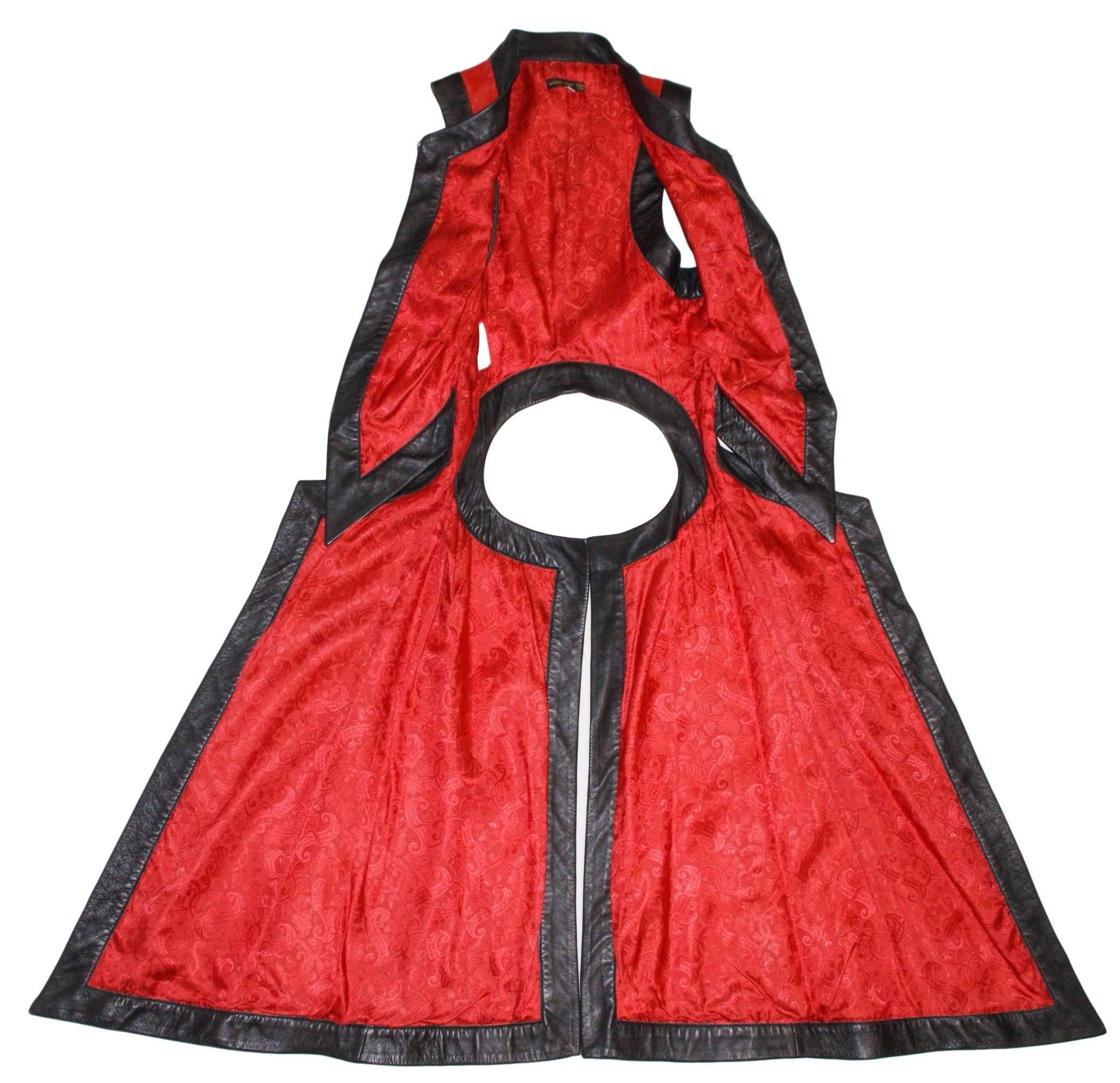 S/S 2000 Alexander McQueen Runway Dominatrix Leather Cut-Out Vest Jacket 38 In Excellent Condition In Yukon, OK