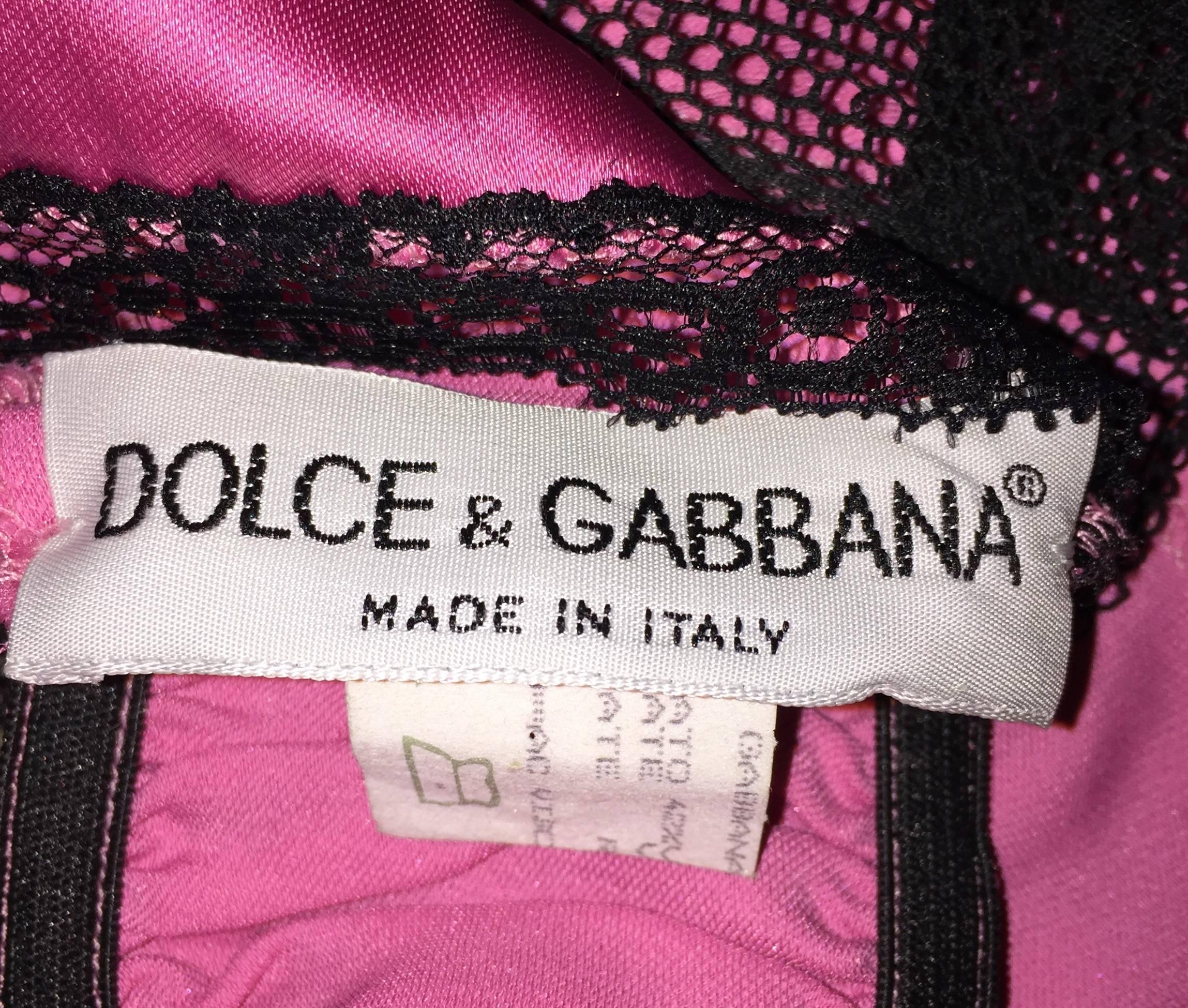 S/S 1995 Dolce & Gabbana Runway Documented Pink Lace Cami Crop Top 42 In Excellent Condition In Yukon, OK