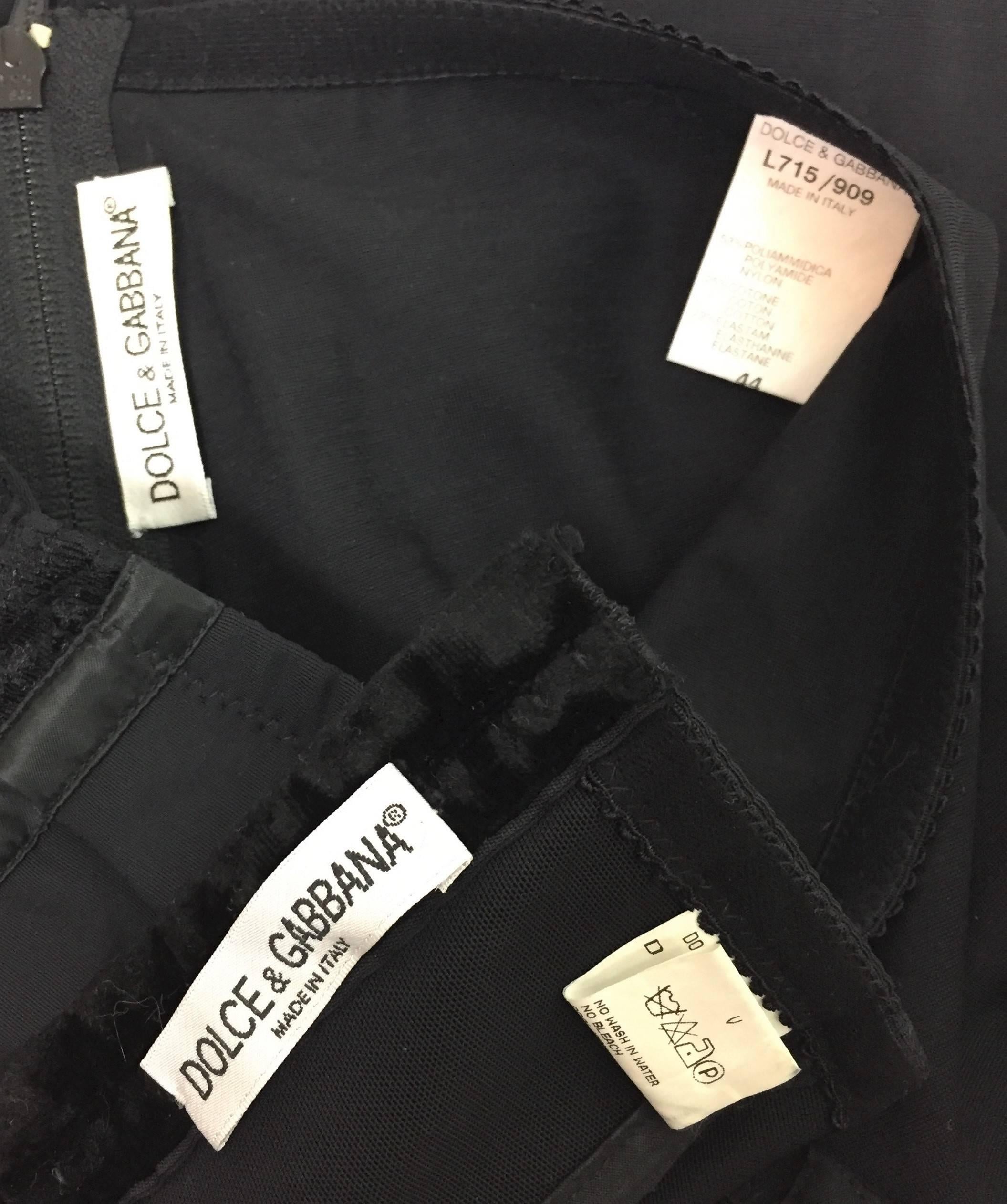 S/S 1998 Dolce & Gabbana Black Bandage Capri Short Pants & Lace Corset Cincher In Good Condition In Yukon, OK
