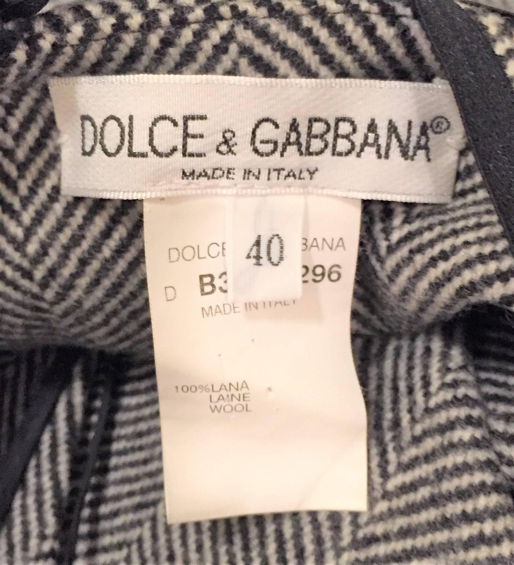 F/W 1996 Dolce & Gabbana Runway Herringbone Tweed Wool Corset Pencil Dress 40 In Excellent Condition In Yukon, OK