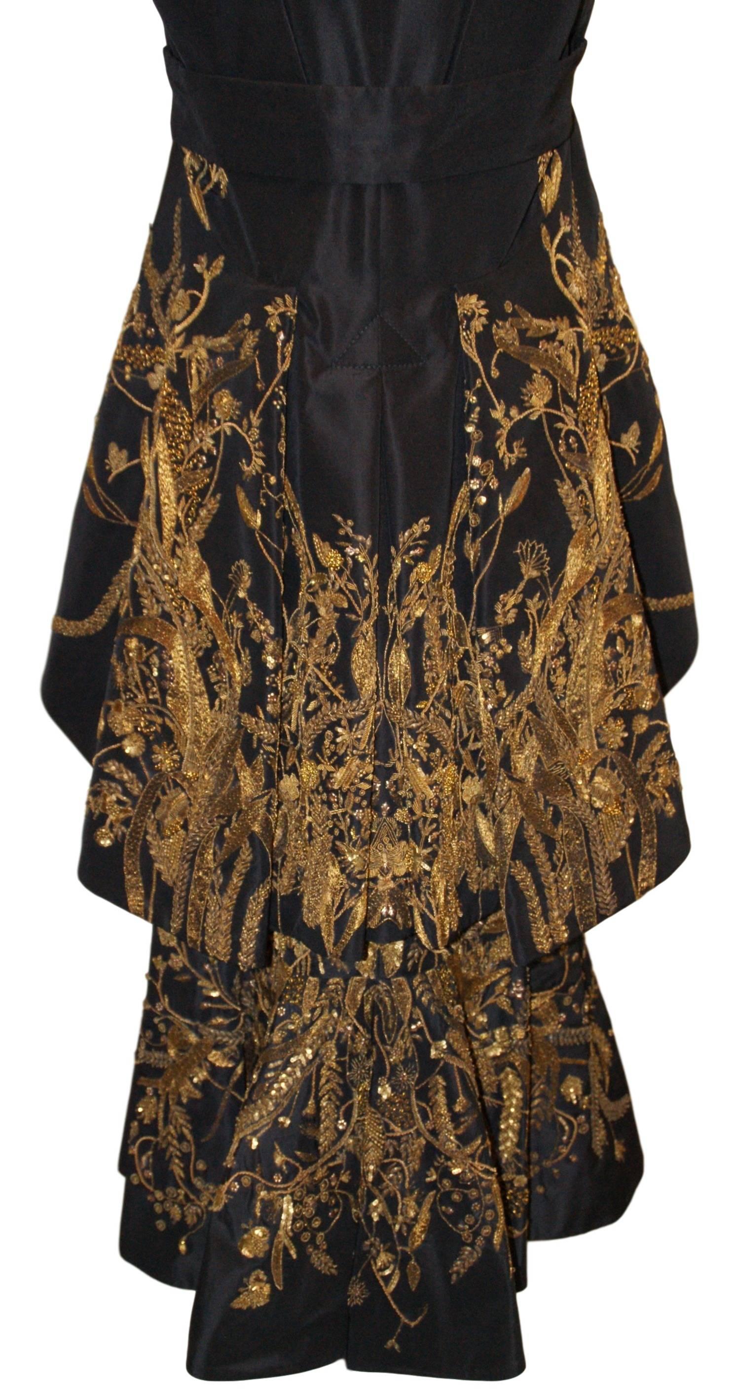 Alexander McQueen Resort 2012 Chinese Embroidered Bead Jacket Skirt Suit  In New Condition In Yukon, OK