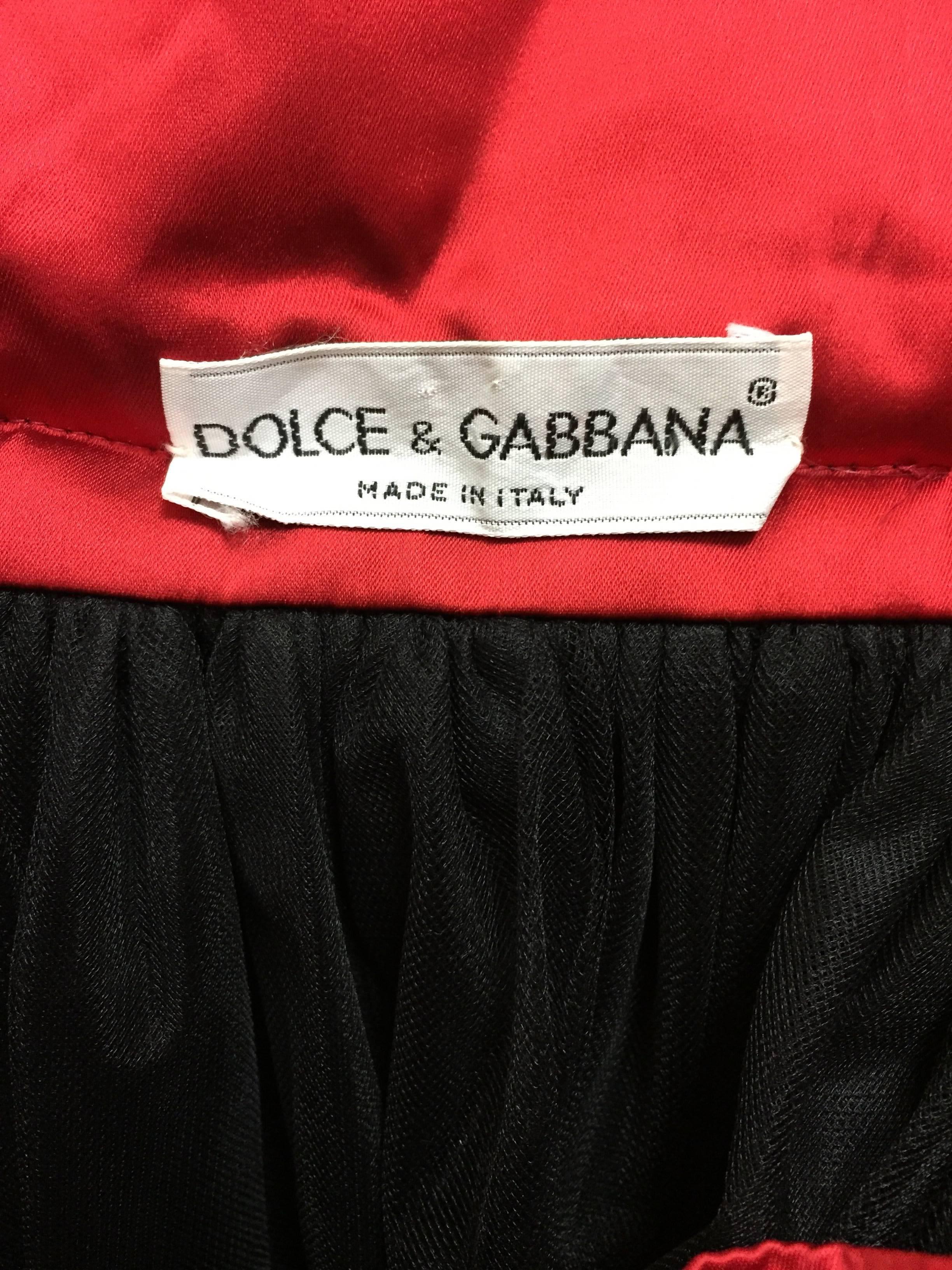 F/W 1992 Dolce & Gabbana Runway Victorian Corset & Long Red Crinoline Skirt In Good Condition In Yukon, OK