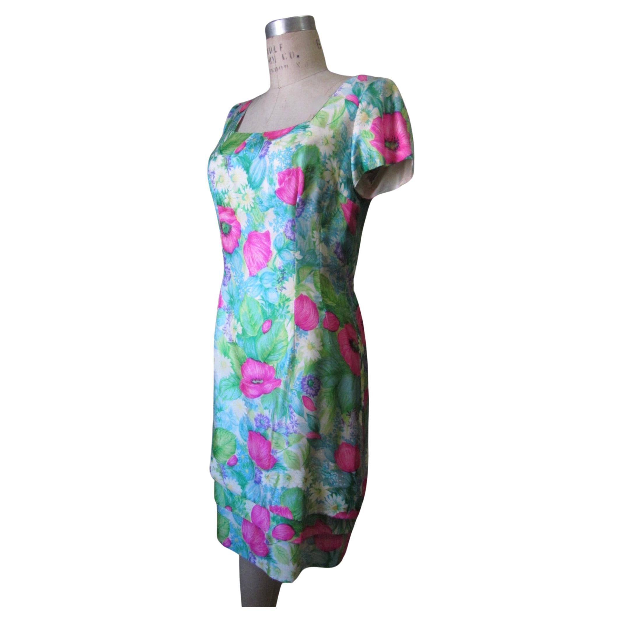 Mr. Blackwell Vestido de seda con estampado floral, circa años 60 en venta