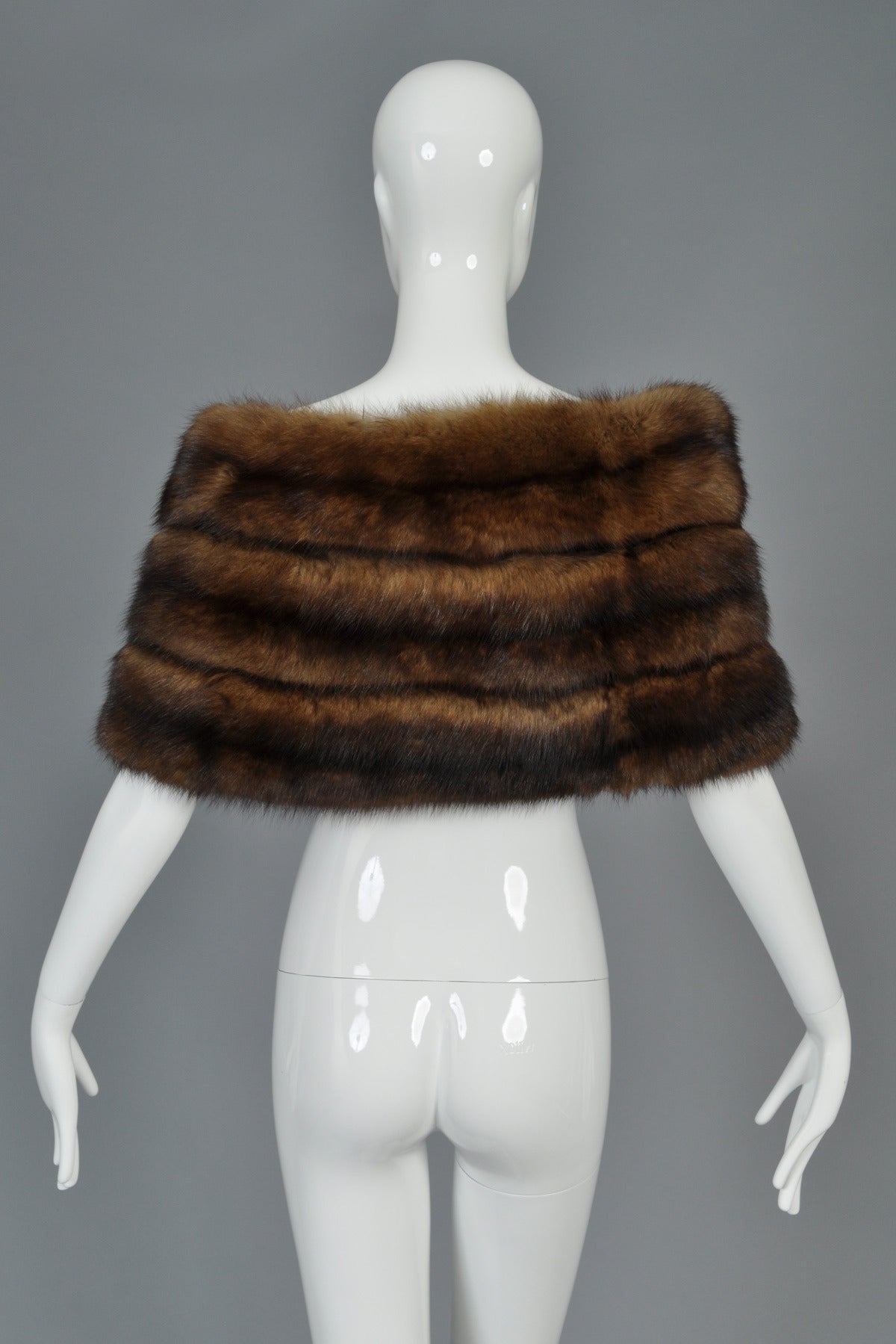 1960s Russian Sable Stole with Pouf Button 4