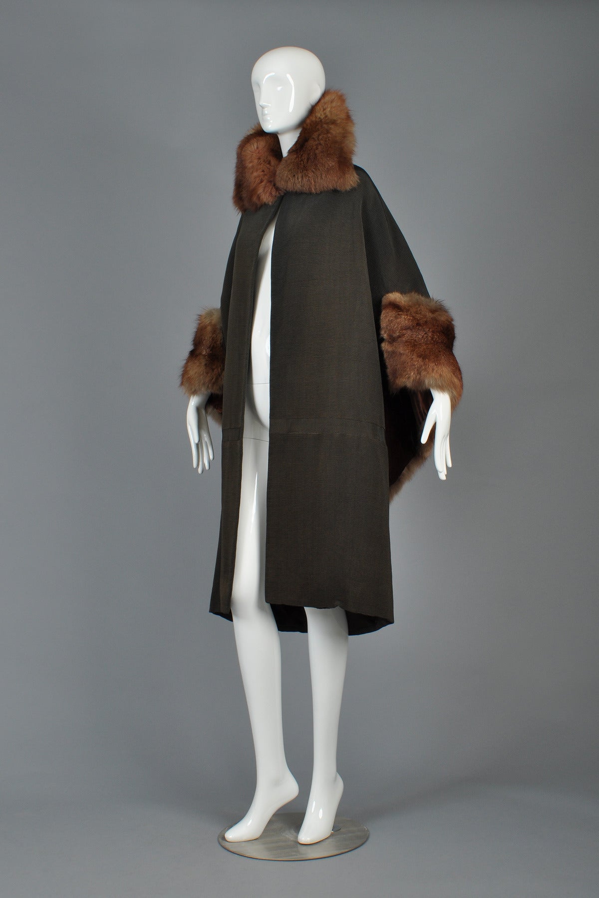 Art Deco Cape-Backed Faille Coat w/ Sable Fur Trim 2