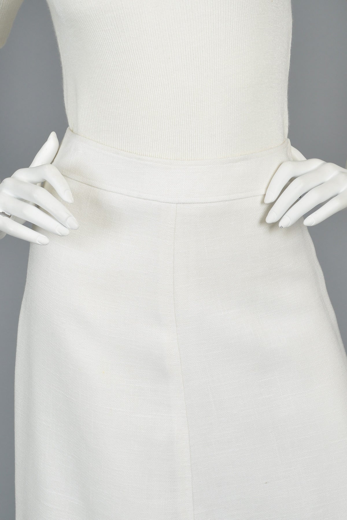 Women's Simple White 1960s/70s Courrèges Skirt
