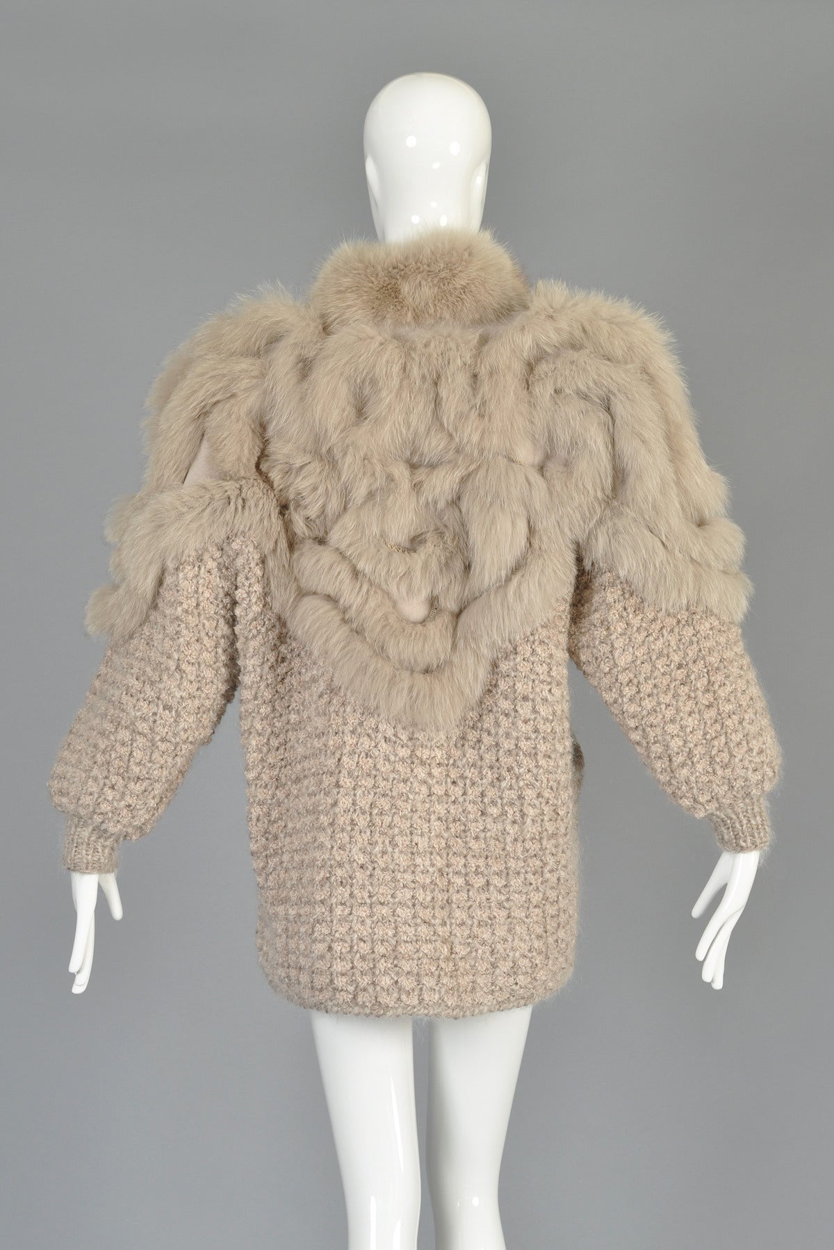 Avant Garde 1980s Knit Cocoon Coat w/ Fox Fur Shoulders 4