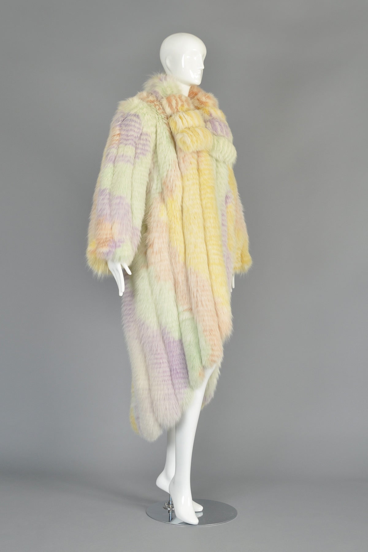 Women's Spectacular 1980s Hi-Lo Feathered Rainbow Fox Fur Coat